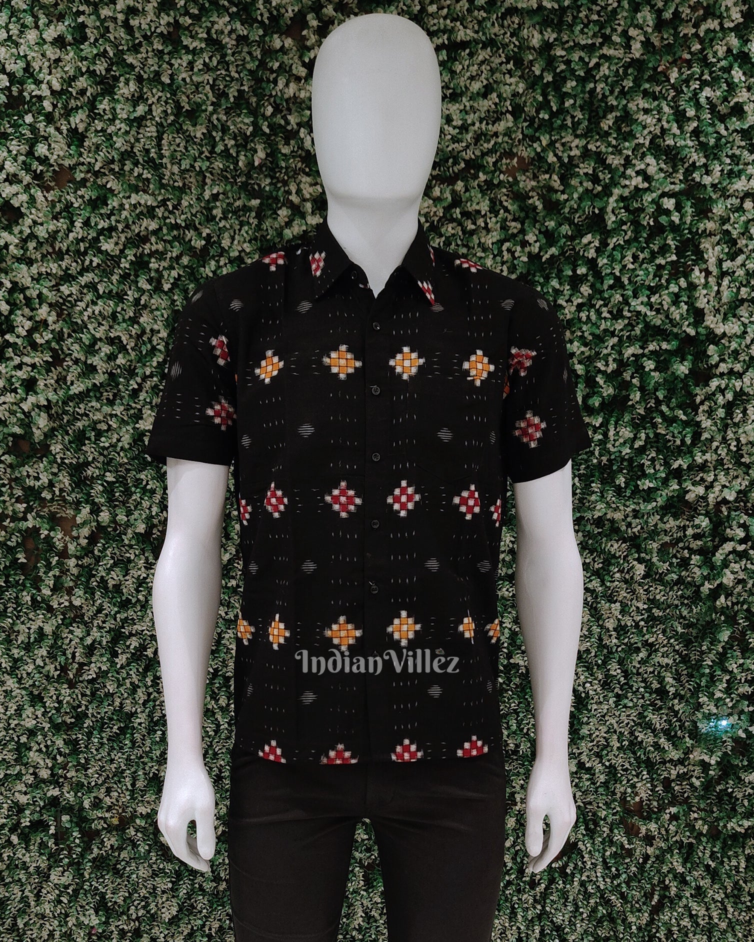 IndianVillèz Black Pasapali Odisha Ikat Cotton Half Sleeve Shirt for Men