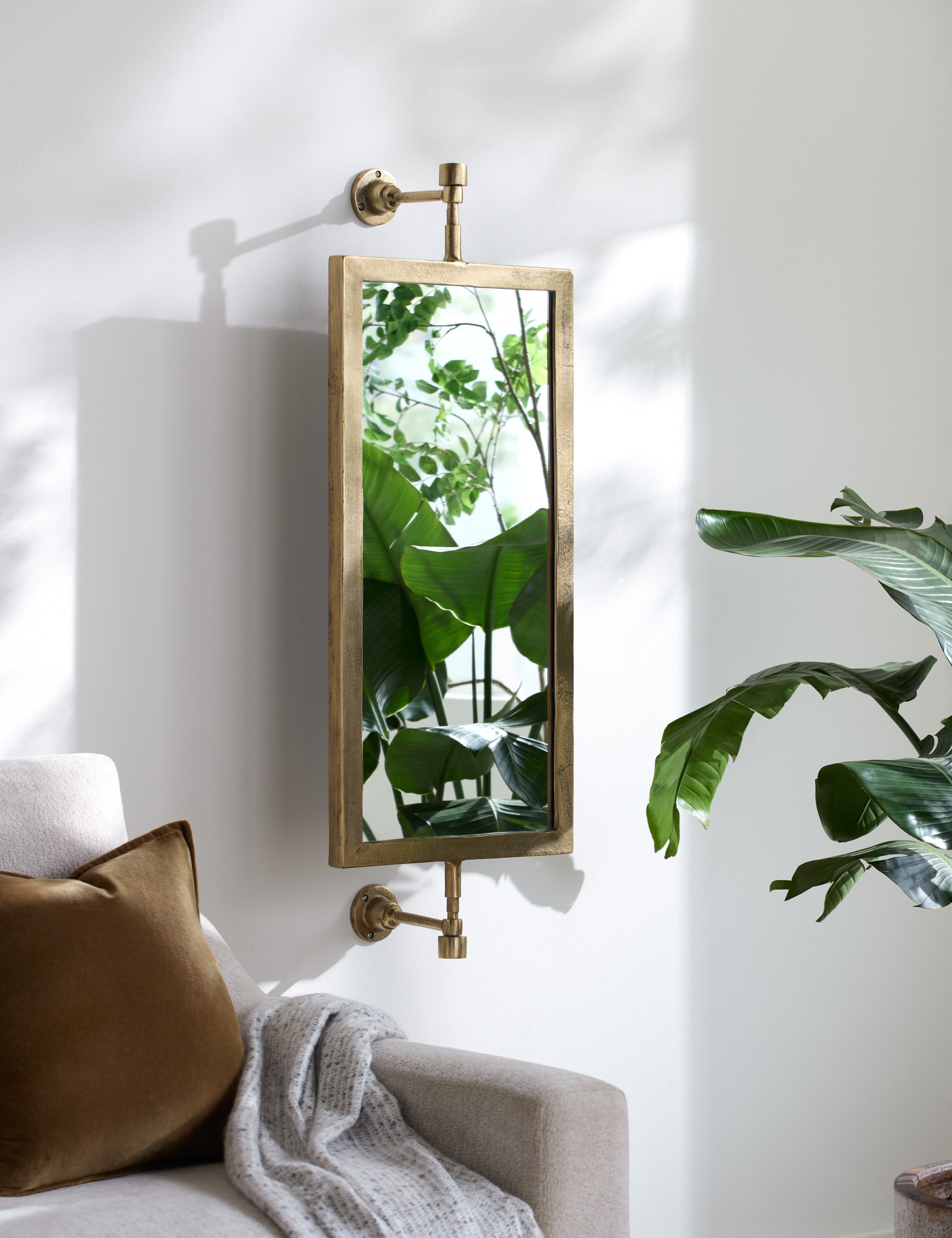 Lulu and Georgia Hamil Mirror – Gold - view 2