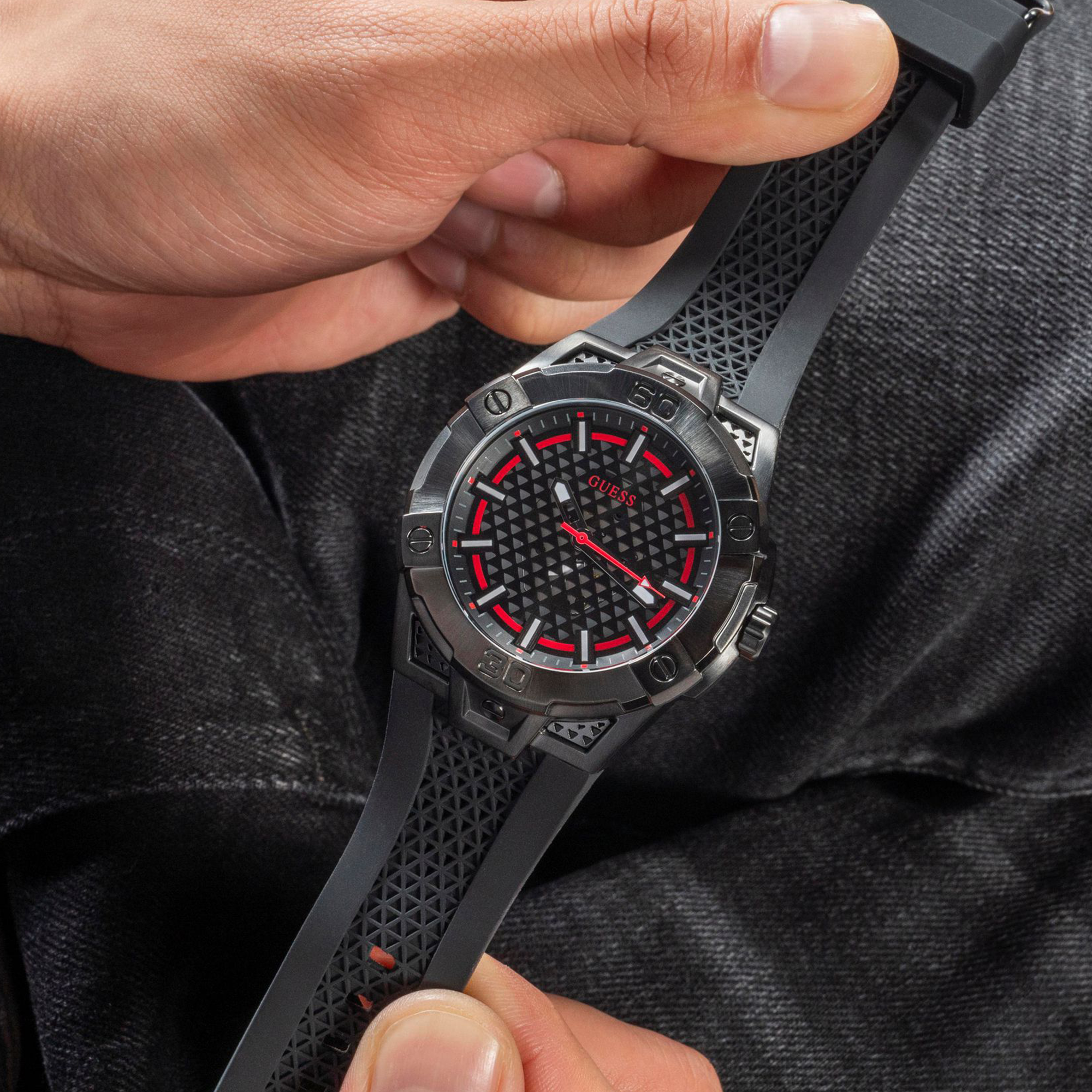 Guess Sport Men Quartz Black Dial Analog Silicone Watch GW0712G1 - view 6