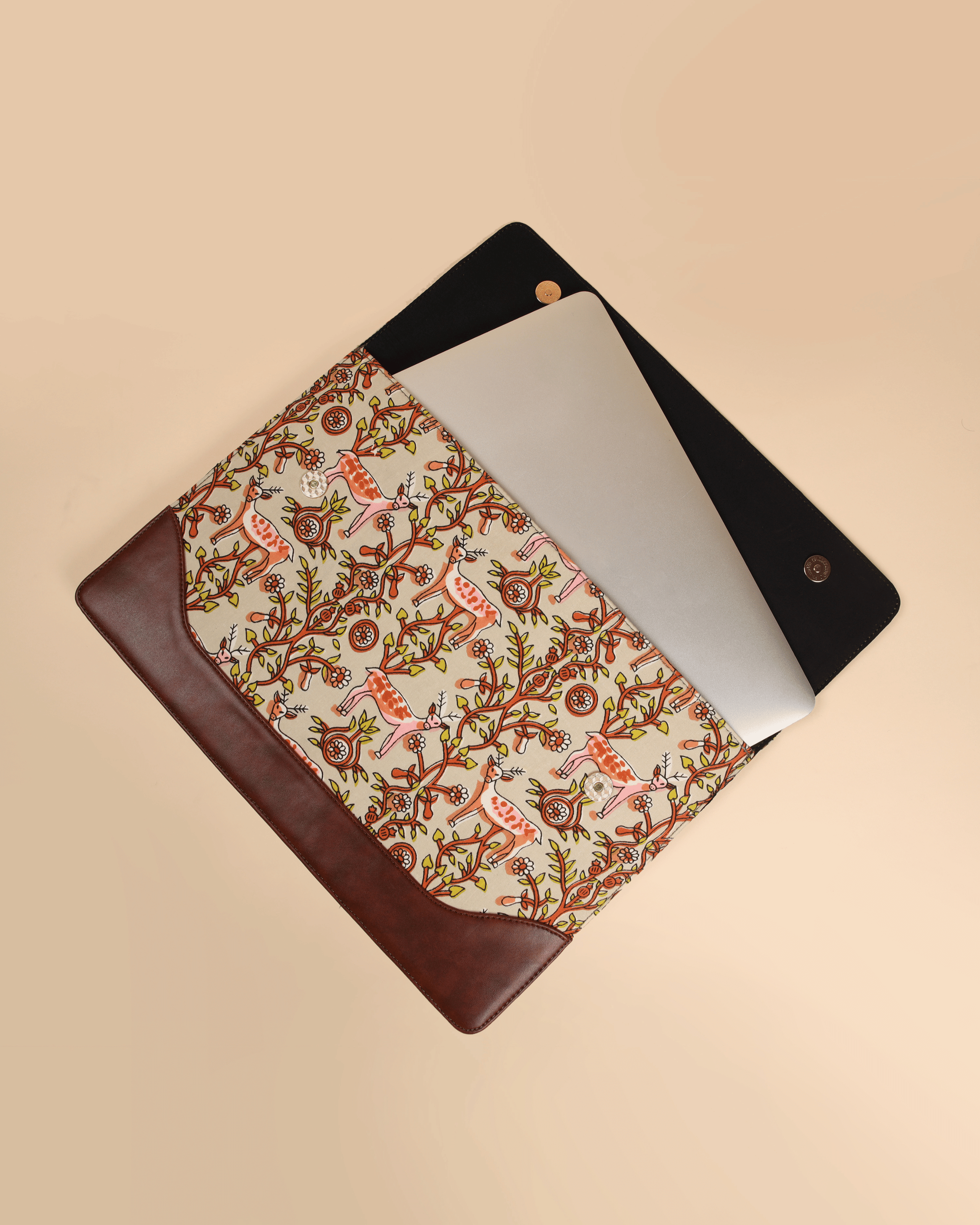 Aachho Ivory Meadows Handblock Laptop Sleeve - view 6