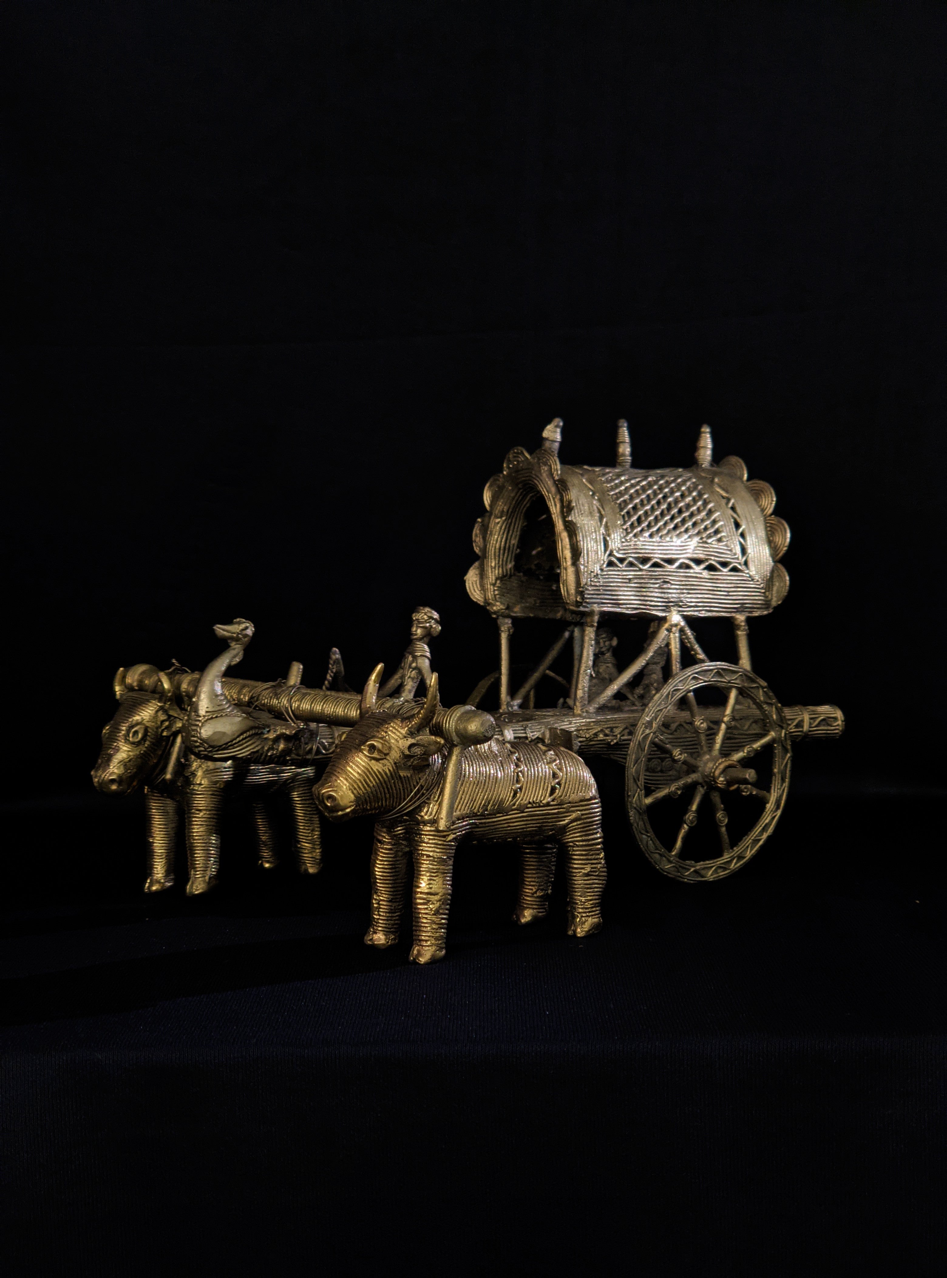 IndianVillèz Dhokra Bullock Cart Brass Meta Craft
