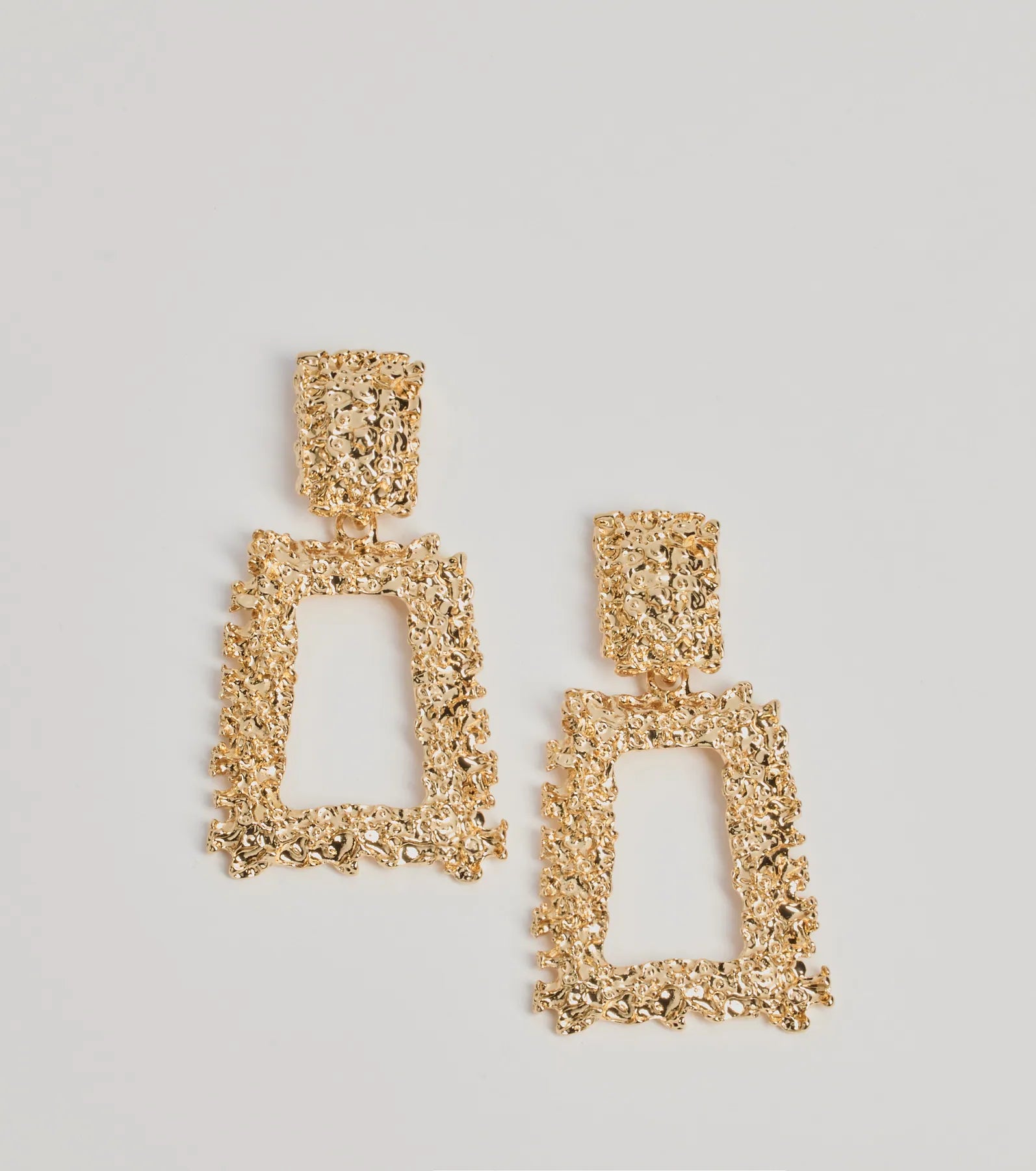 Windsor Looking Chic Oversized Door Knocker Earrings