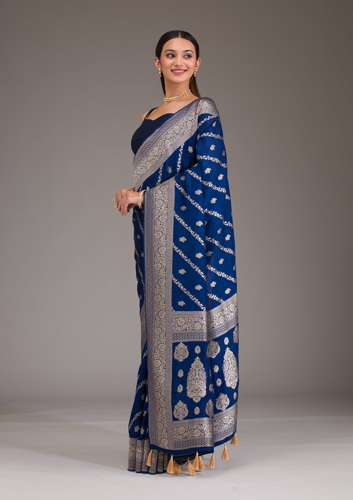 Koskii Navy Blue Zariwork Semi Crepe Saree – Women's - view 5