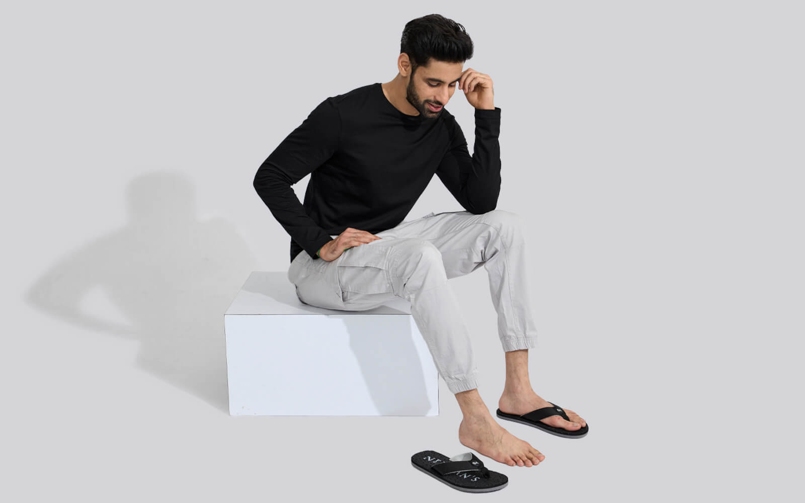 Neeman's Float Ease Flips : Black - view 10
