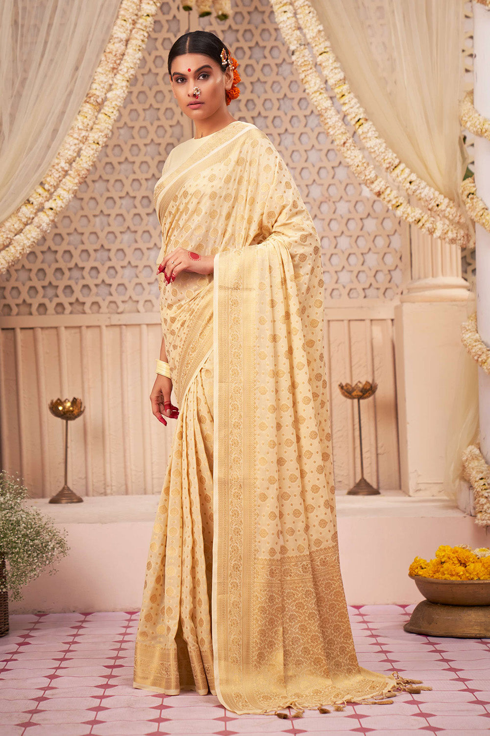 FB001 Off-White Georgette Saree – Women's