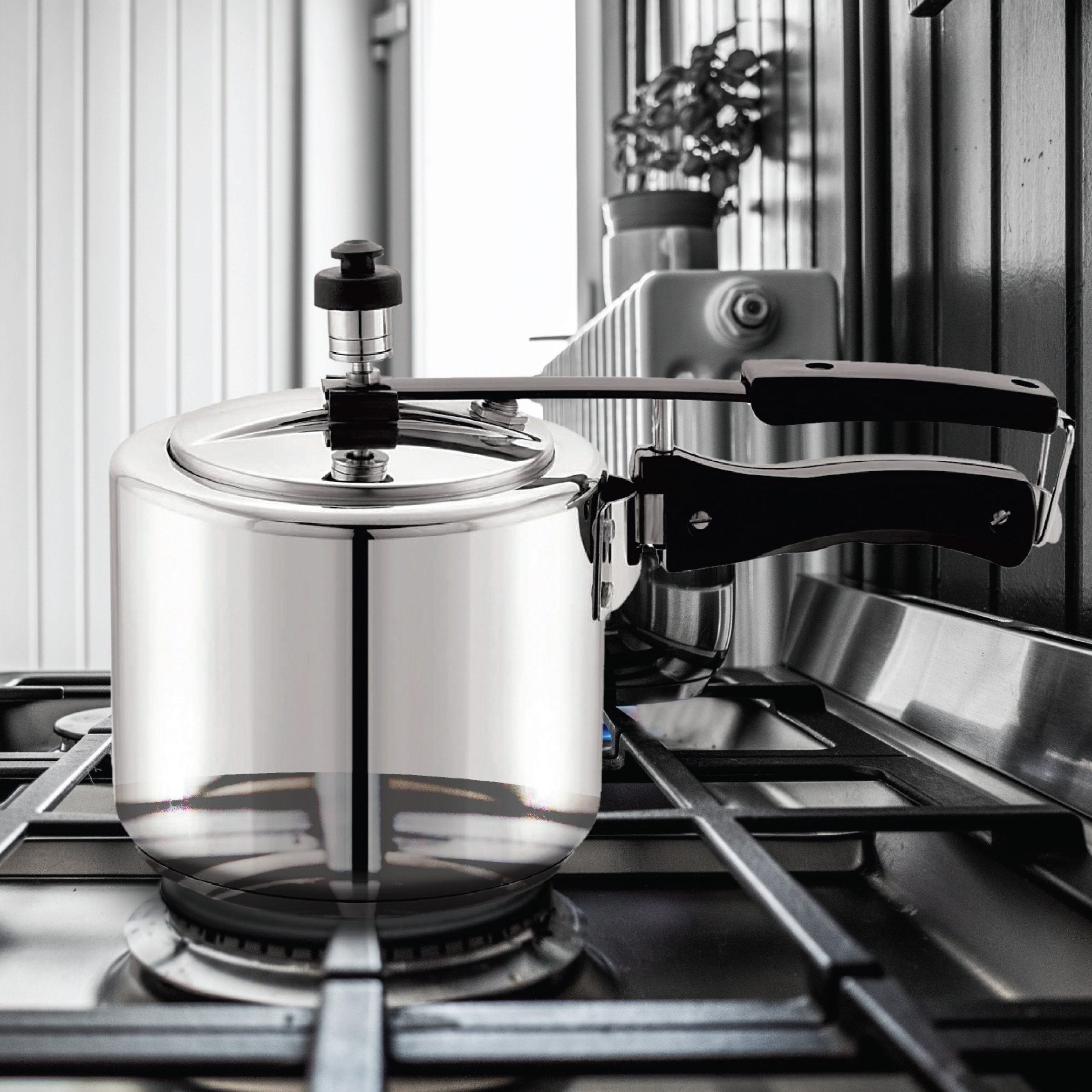Cello Chef Impact Bonded Stainless Steel Tri-Ply Bottom Pressure Cooker Inner Lid