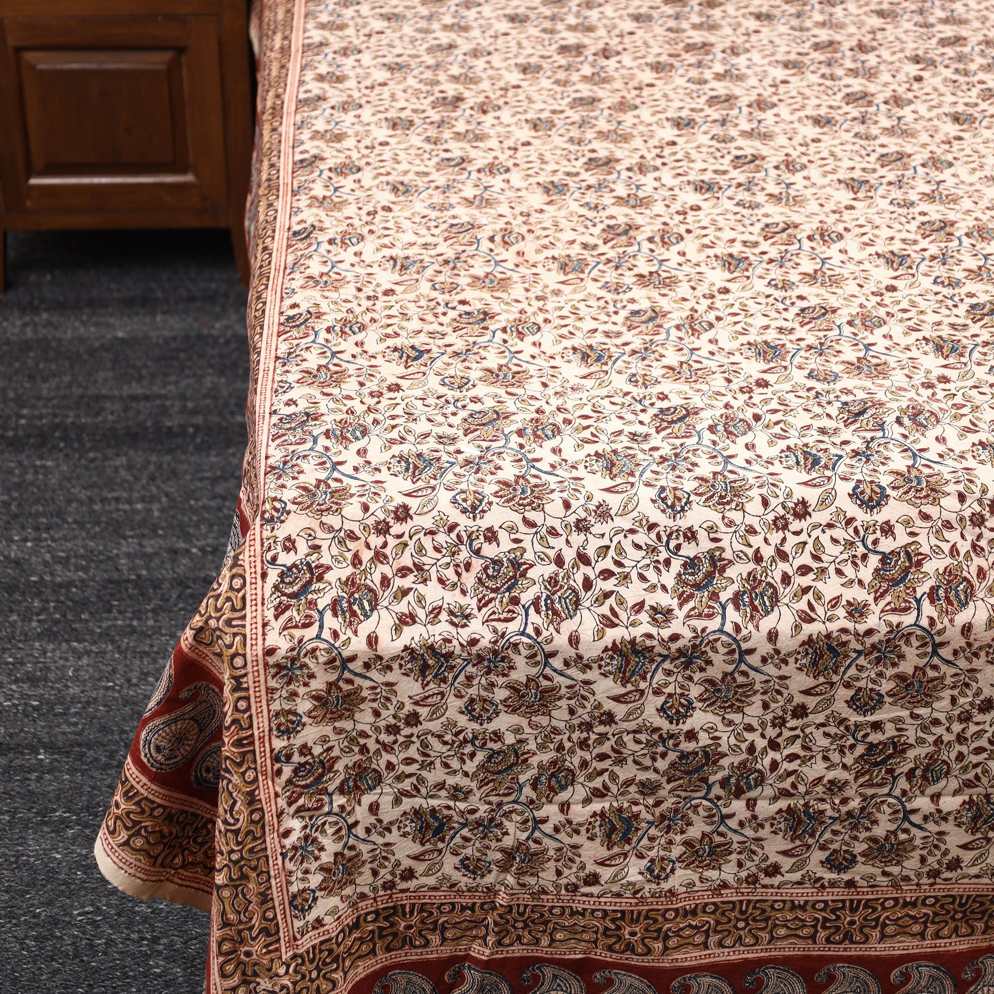 PITCHUKA SRINIVAS KALAMKARI PEDANA Beige - Pedana Kalamkari Block Printed Cotton Double Bed Cover (111 x 91 in) 12 - view 2