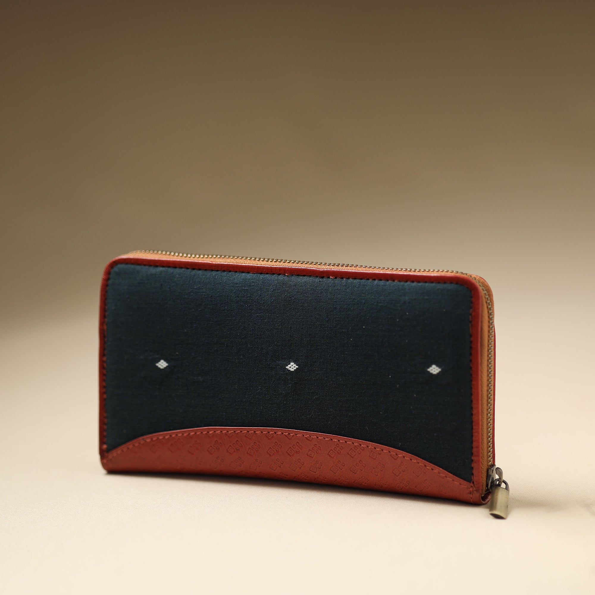 ASALKAAR Black - Handcrafted Jacquard Weave Leather Wallet - view 2