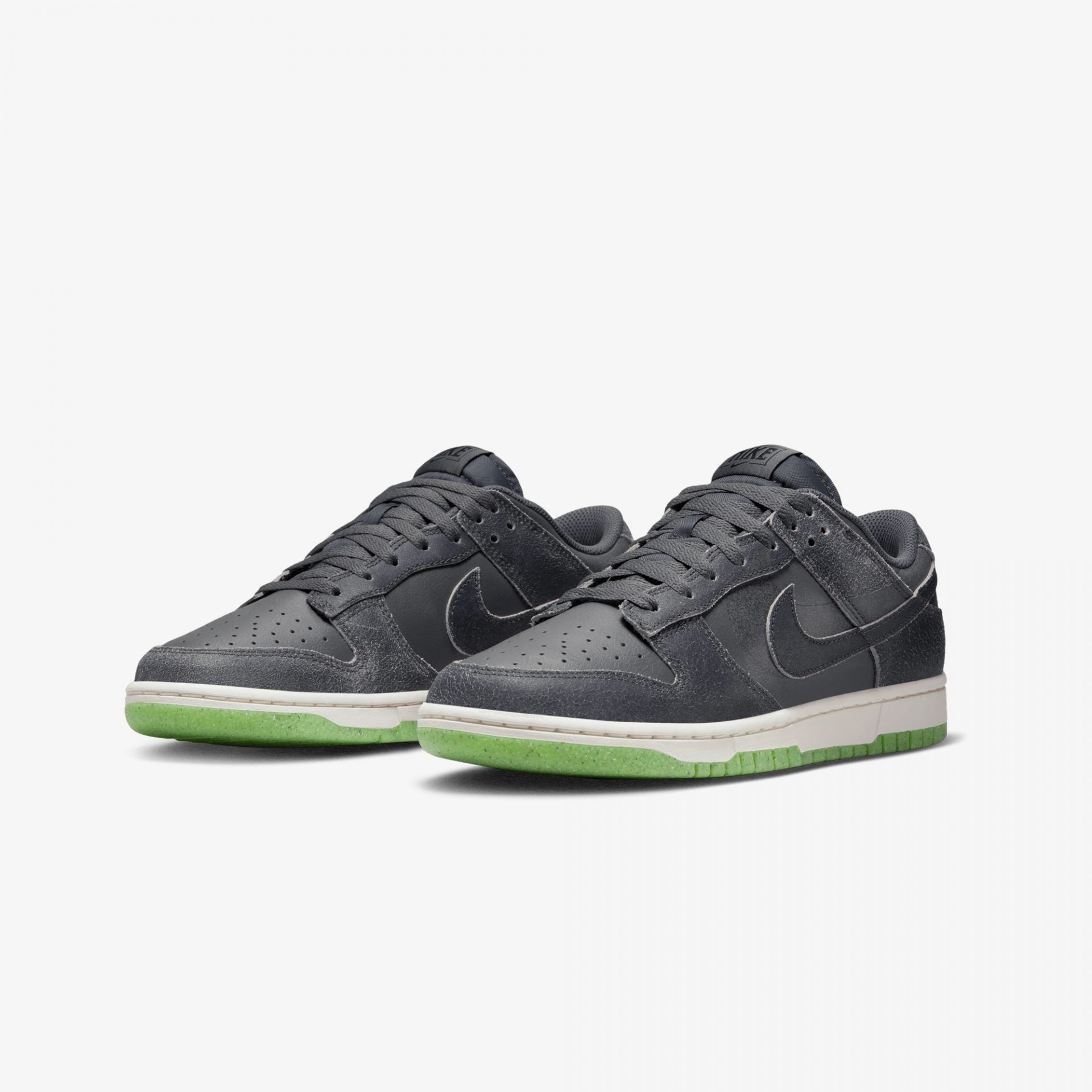 Nike | DUNK LOW RETRO PREMIUM { SCREAM GREEN