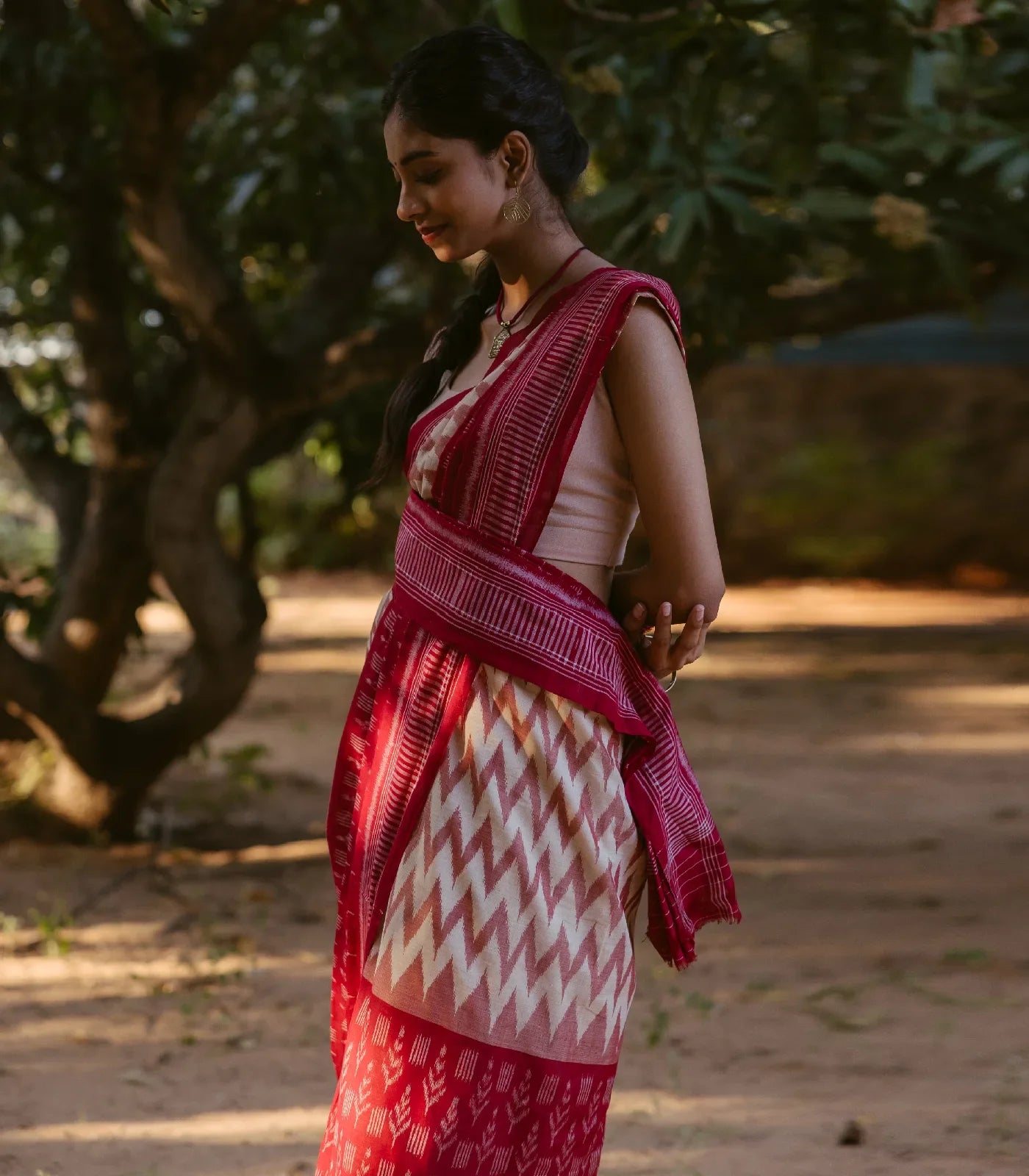 RmKV Crimson & Cream Handloom Orissa Cotton Saree With Tie and dye Chevron ( Vanki ) Motifs - view 3