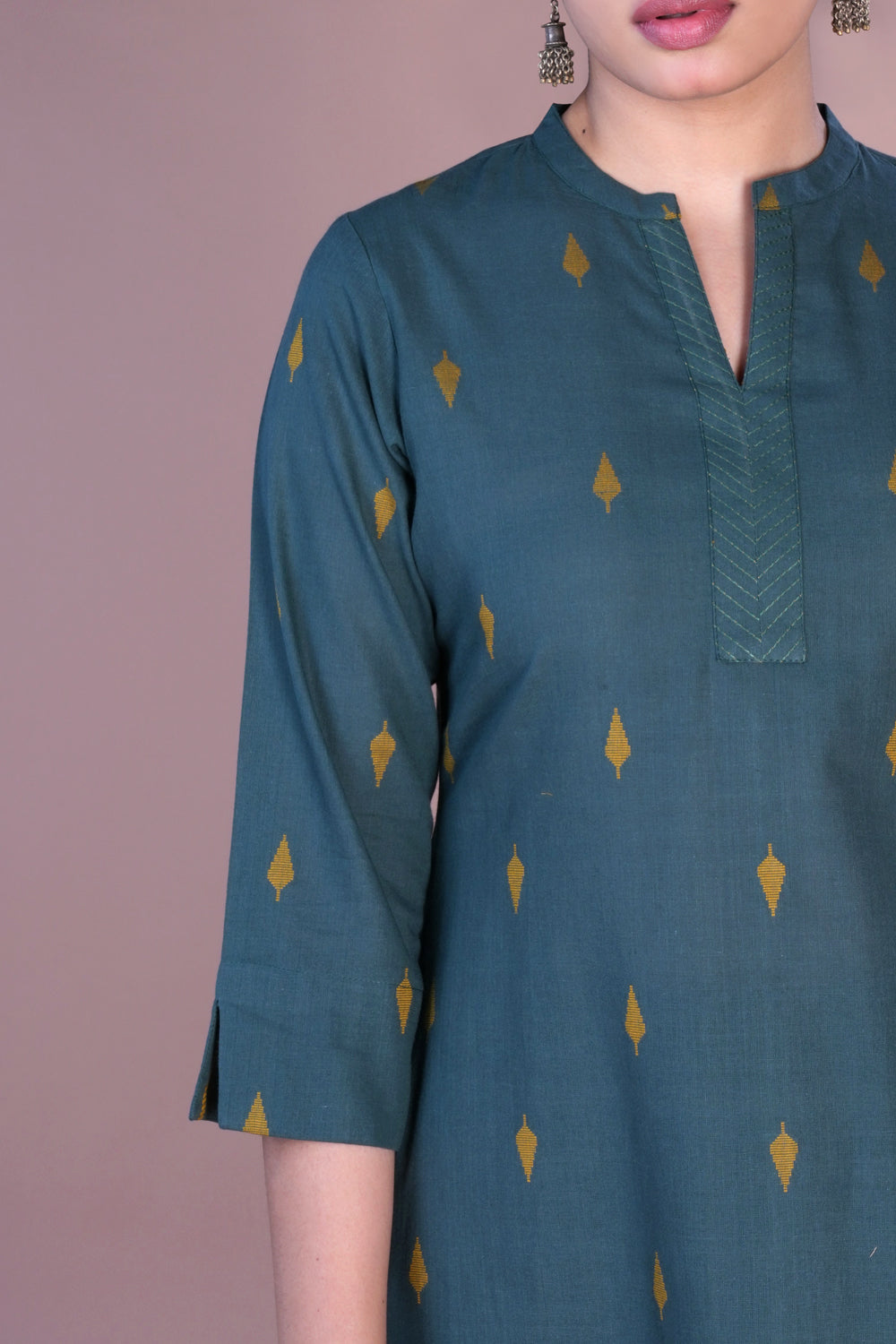 Kalanjali Ethnics Dark teal kurti and pants set - view 8