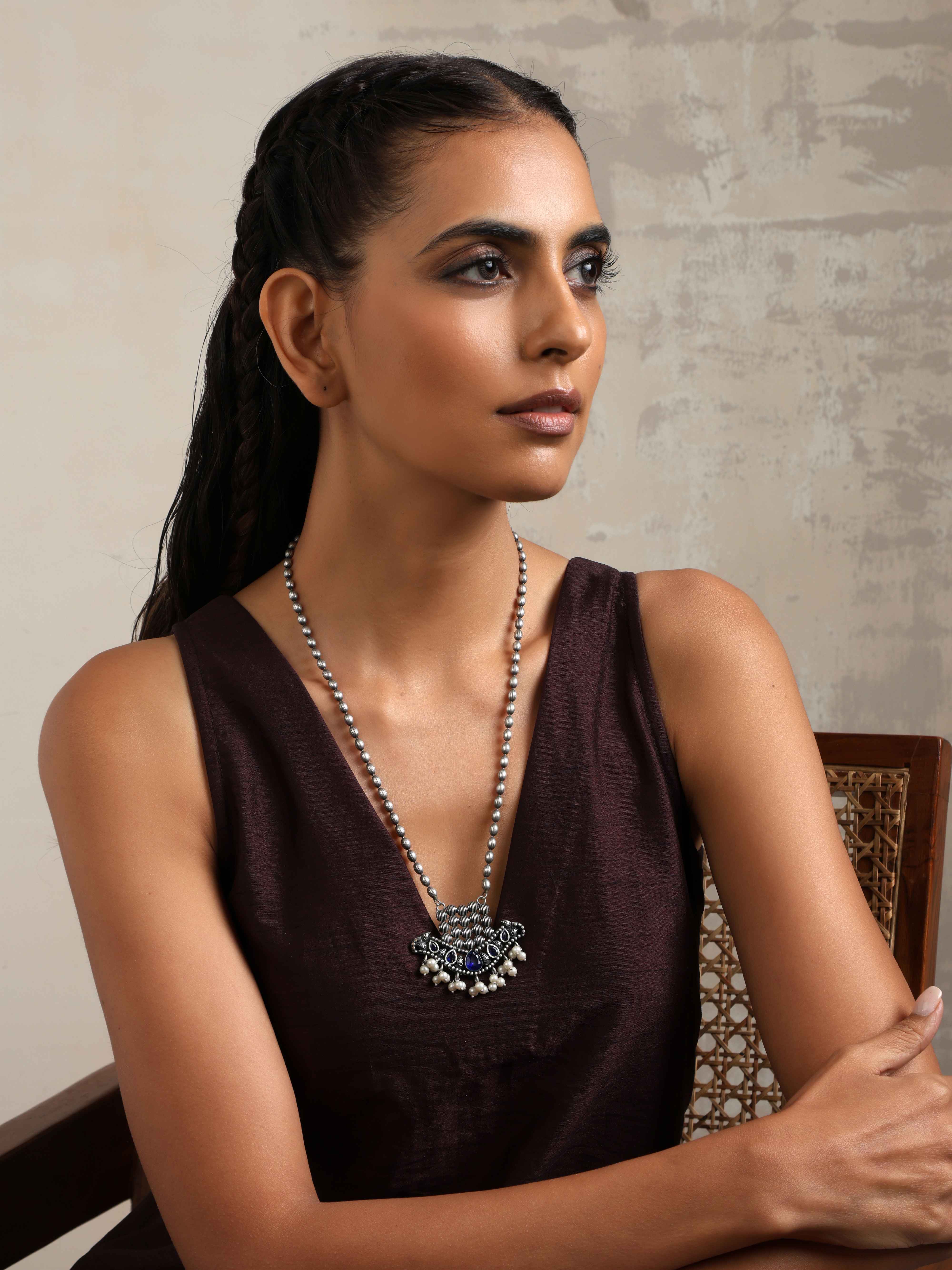 trueBrowns Silver Tone Blue Stone Pendant Chain - view 3