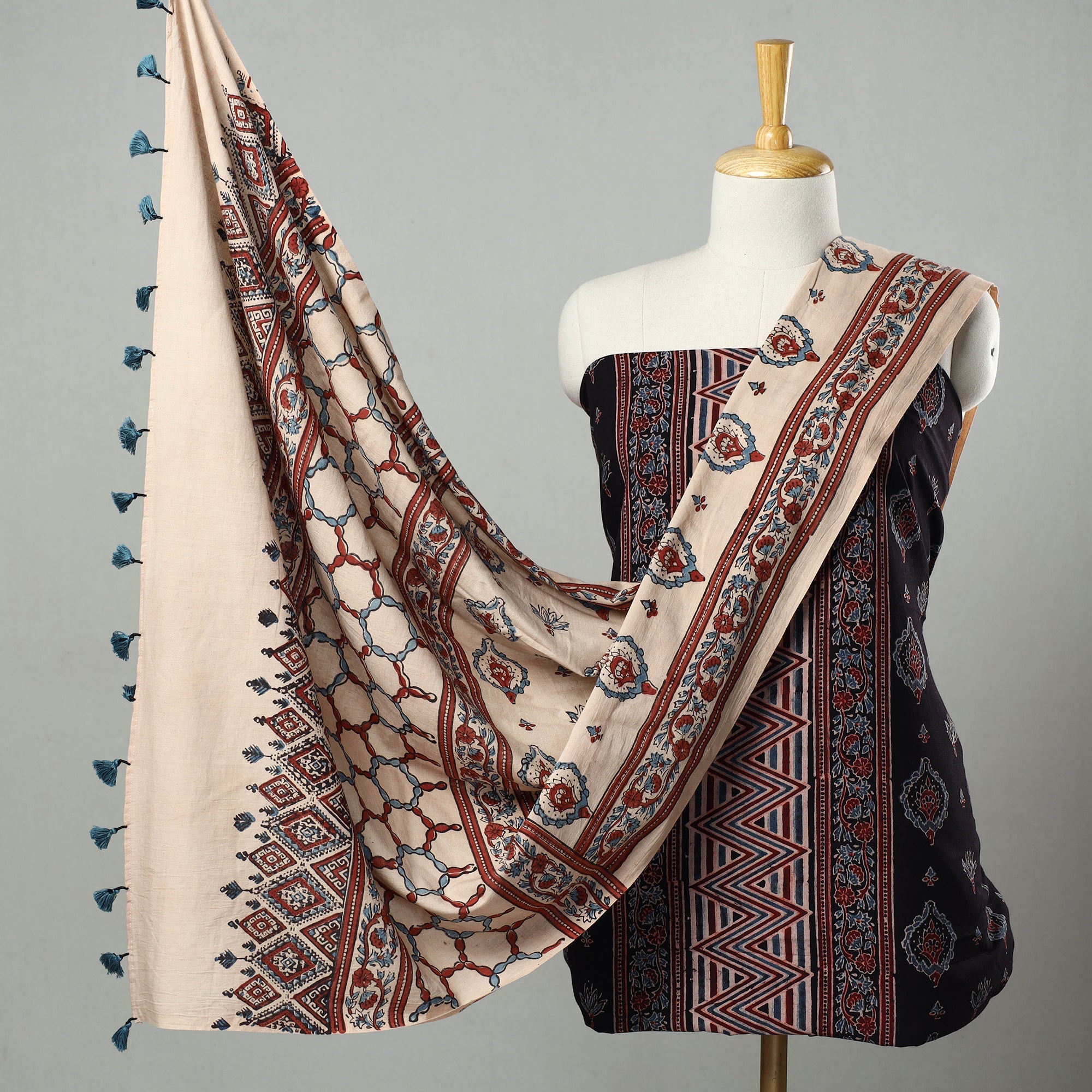 AJRAKH BY JABBAR KHATRI Black - Hand Block Print Cotton 3pc Ajrakh Dress Material 19
