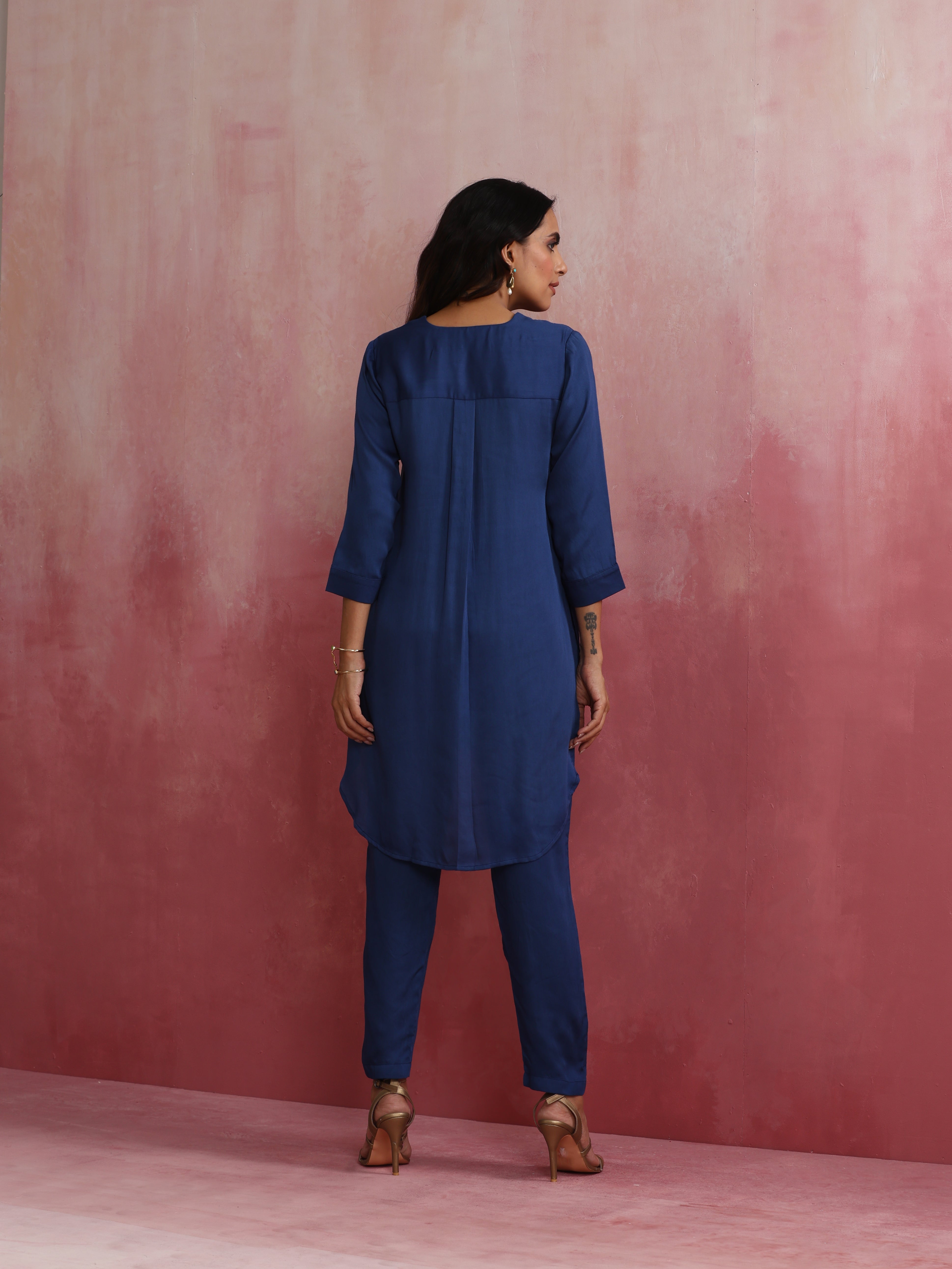 trueBrowns Blue Modal High Low Kurta Co-ord Set - view 6