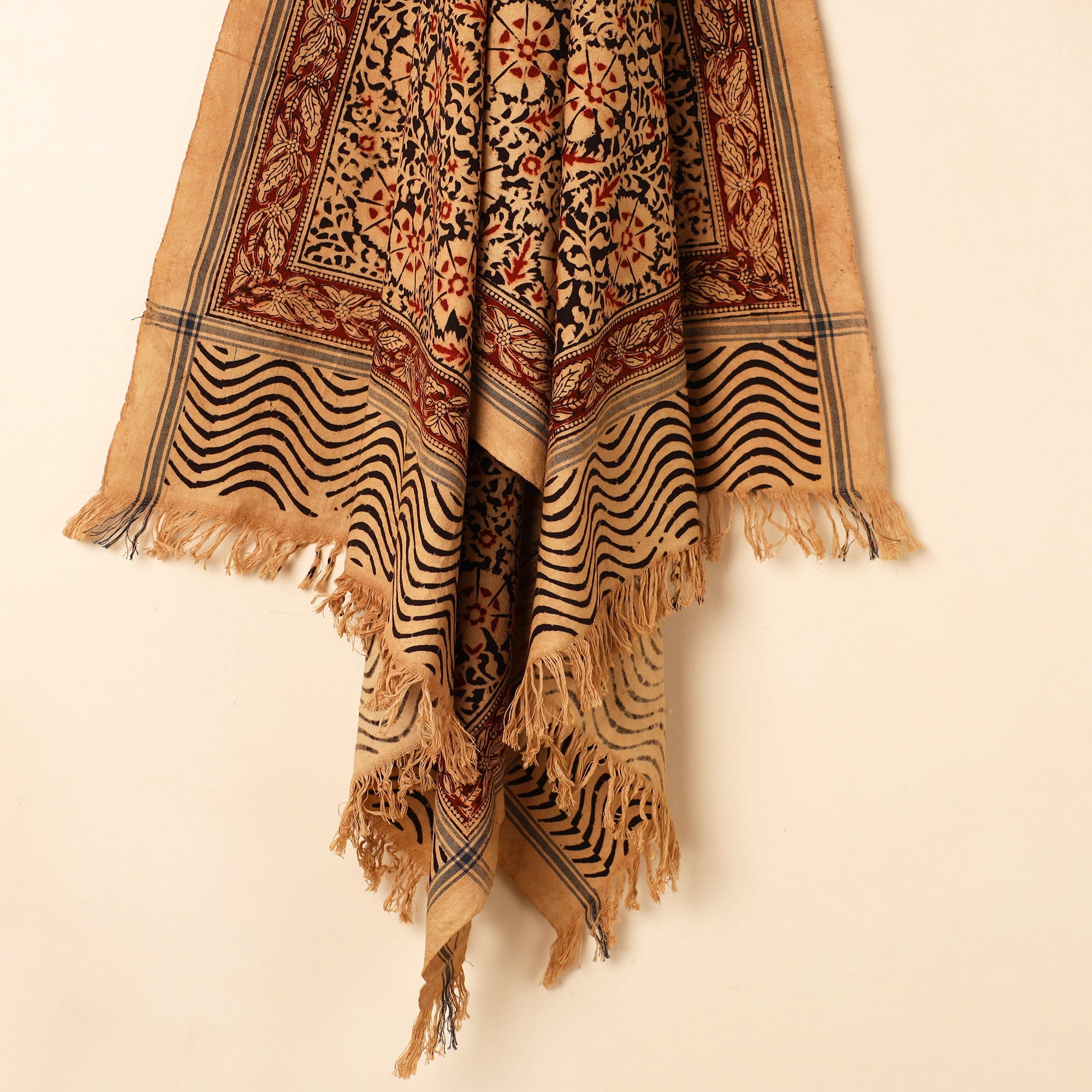 PITCHUKA SRINIVAS KALAMKARI PEDANA Beige - Handloom Cotton Block Printed Pedana Kalamkari Towel 17 - view 2