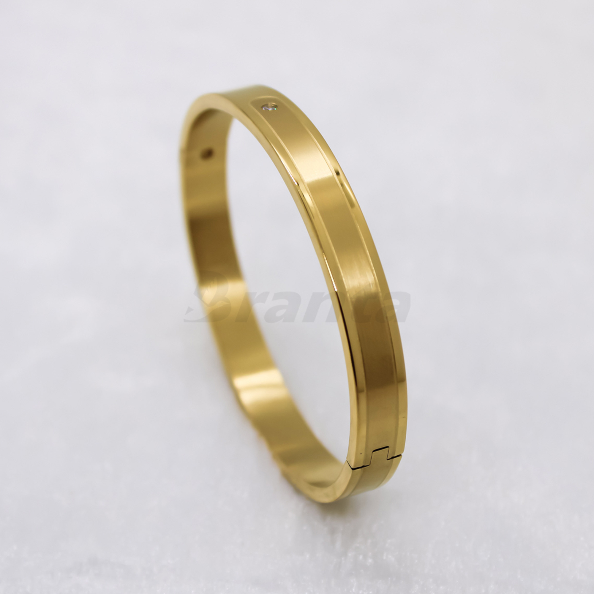 Branta Elegant One Diamond Gold Men's Bracelet
