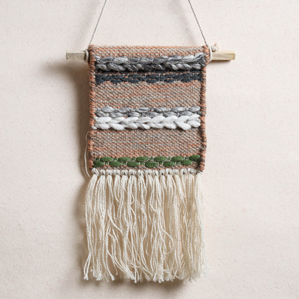 ITOKRI CRAFTS INITIATIVE Bhadohi Handwoven Wool Geometric Fringed Wall Hanging