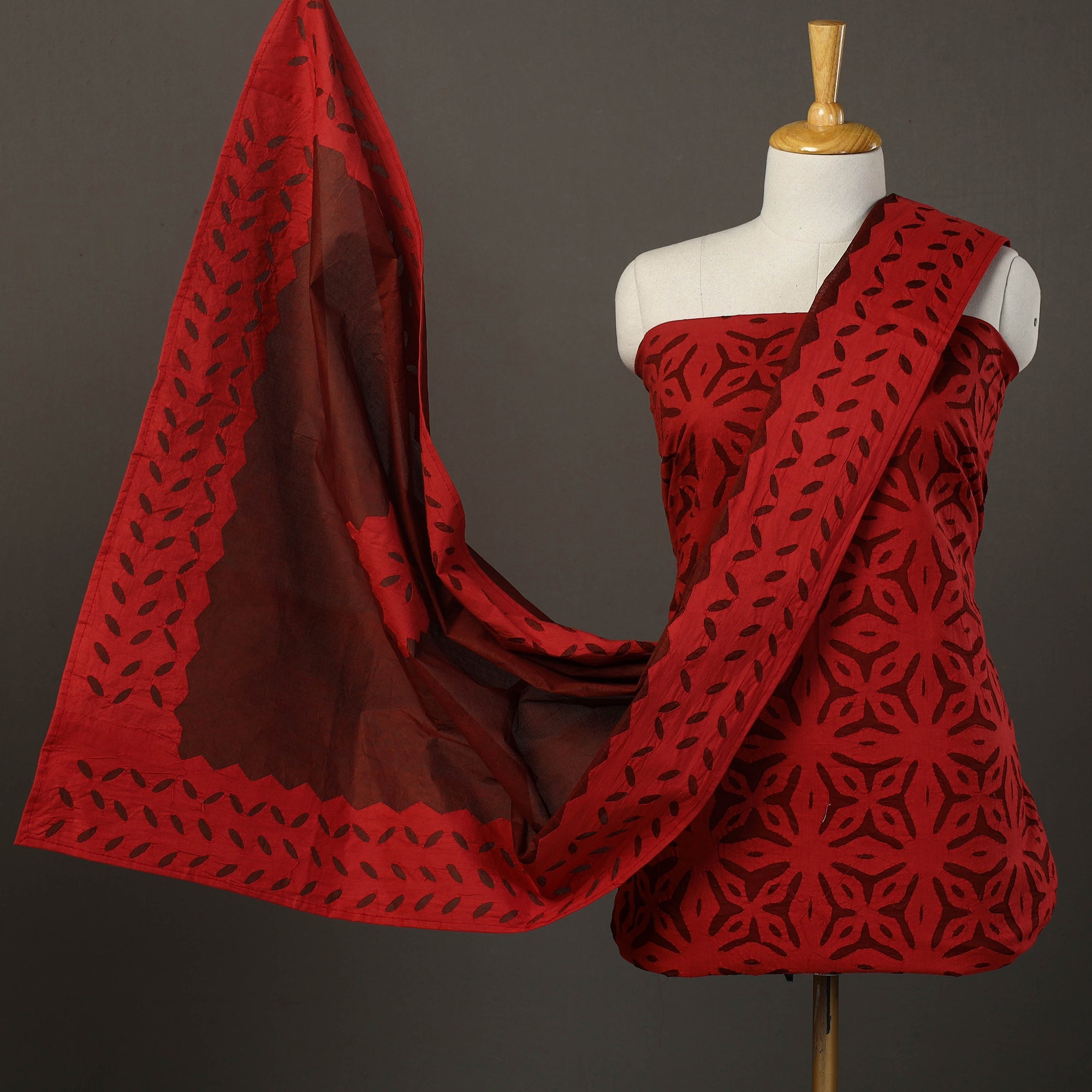 SHADES OF MARUDHARA 3pc Cut Work Cotton Barmer Applique Dress Material 40