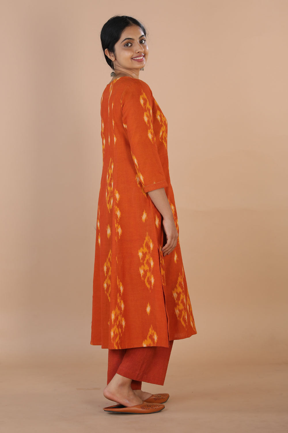 Kalanjali Ethnics Handwoven Ikat kurta – Orange - view 5
