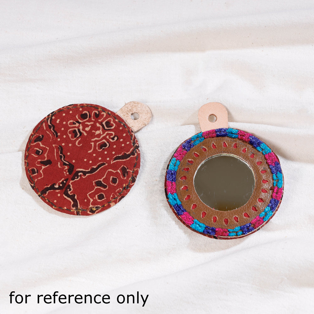 ANCHAL BIJLANI PATHUBHAI Black - Handcrafted Kutch Hand Mirror (small) - view 2