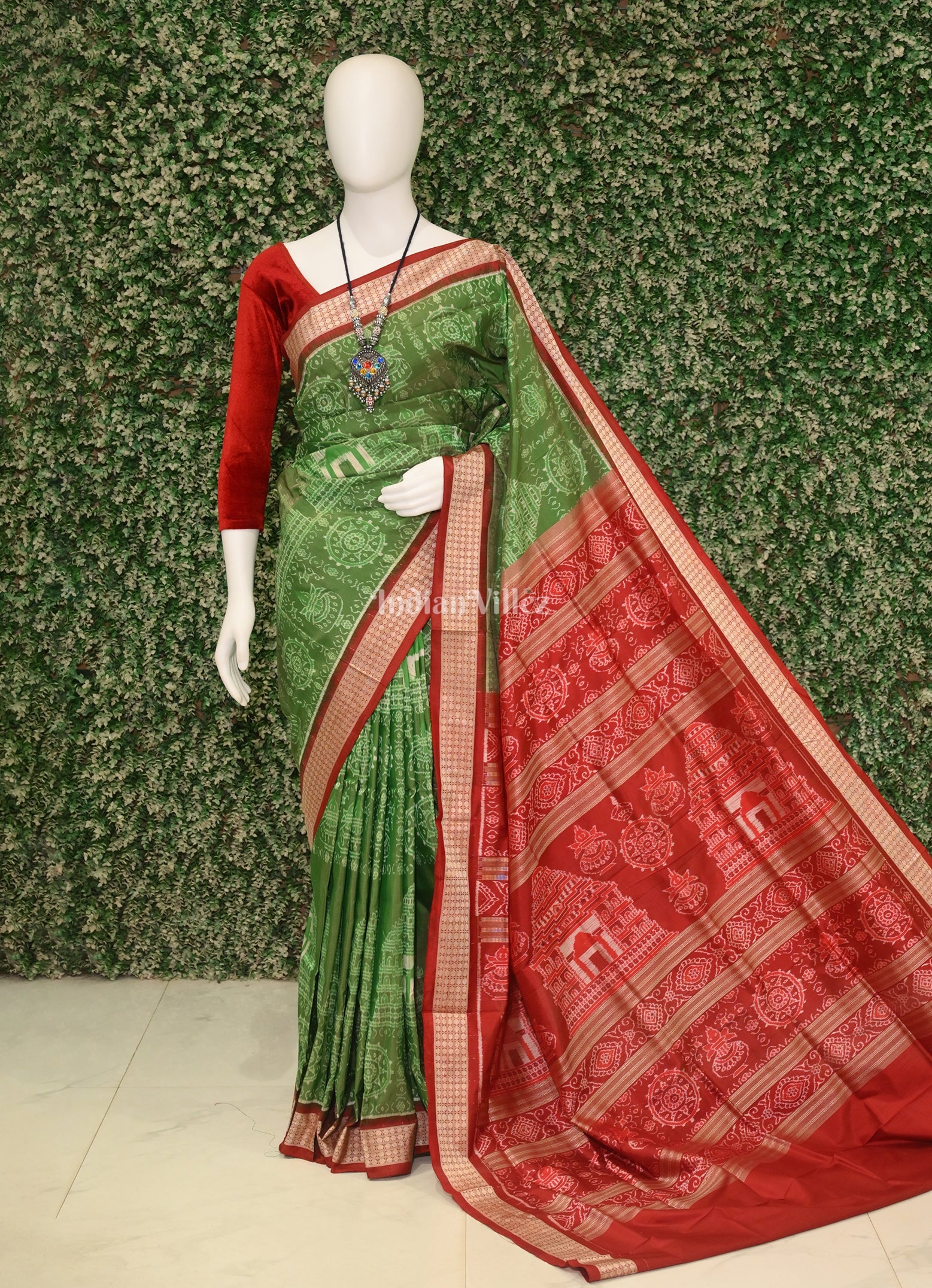 IndianVillèz Green Dual Tone Odisha Ikat Konark Theme Sambalpuri Silk Saree