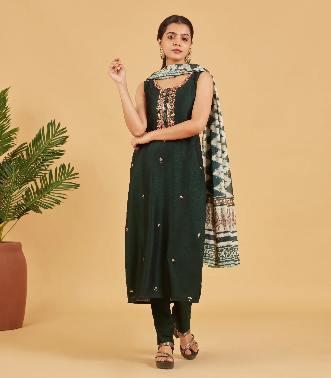 RmKV Bottle Green Embroidered Festive Kurta Set - view 3
