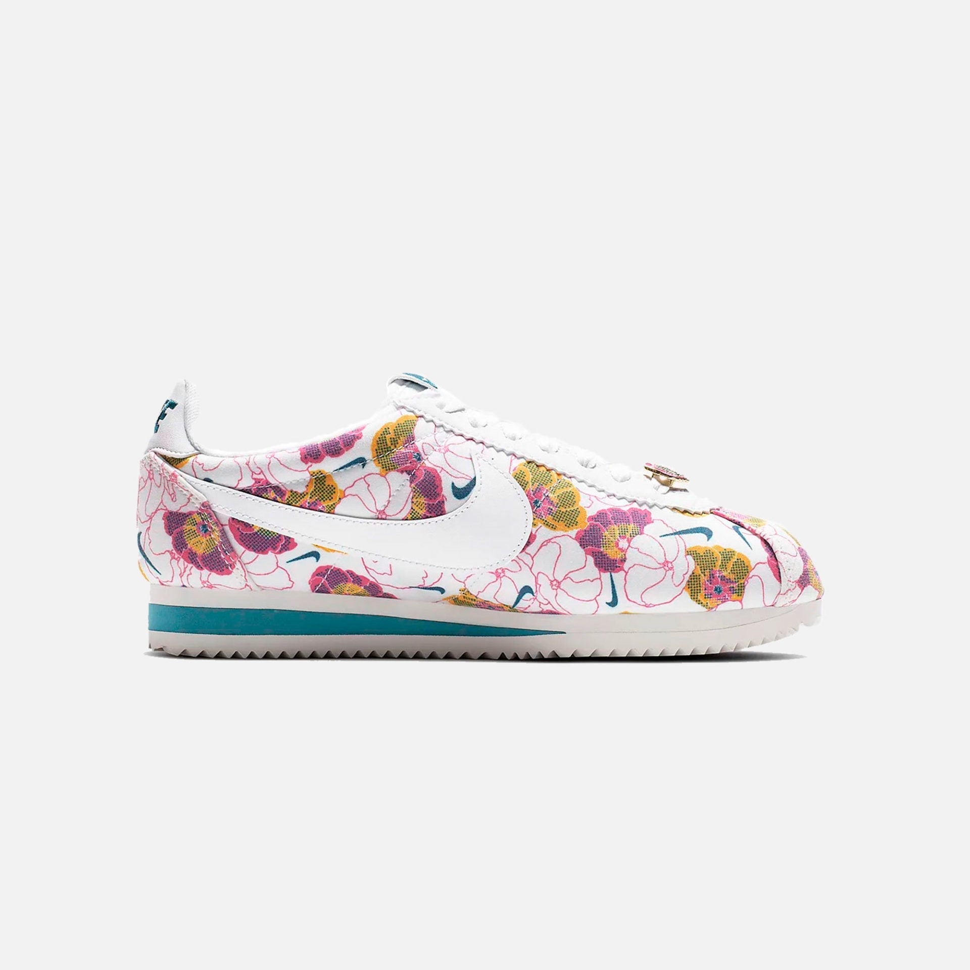 Nike | WMNS CLASSIC CORTEZ LX - view 2