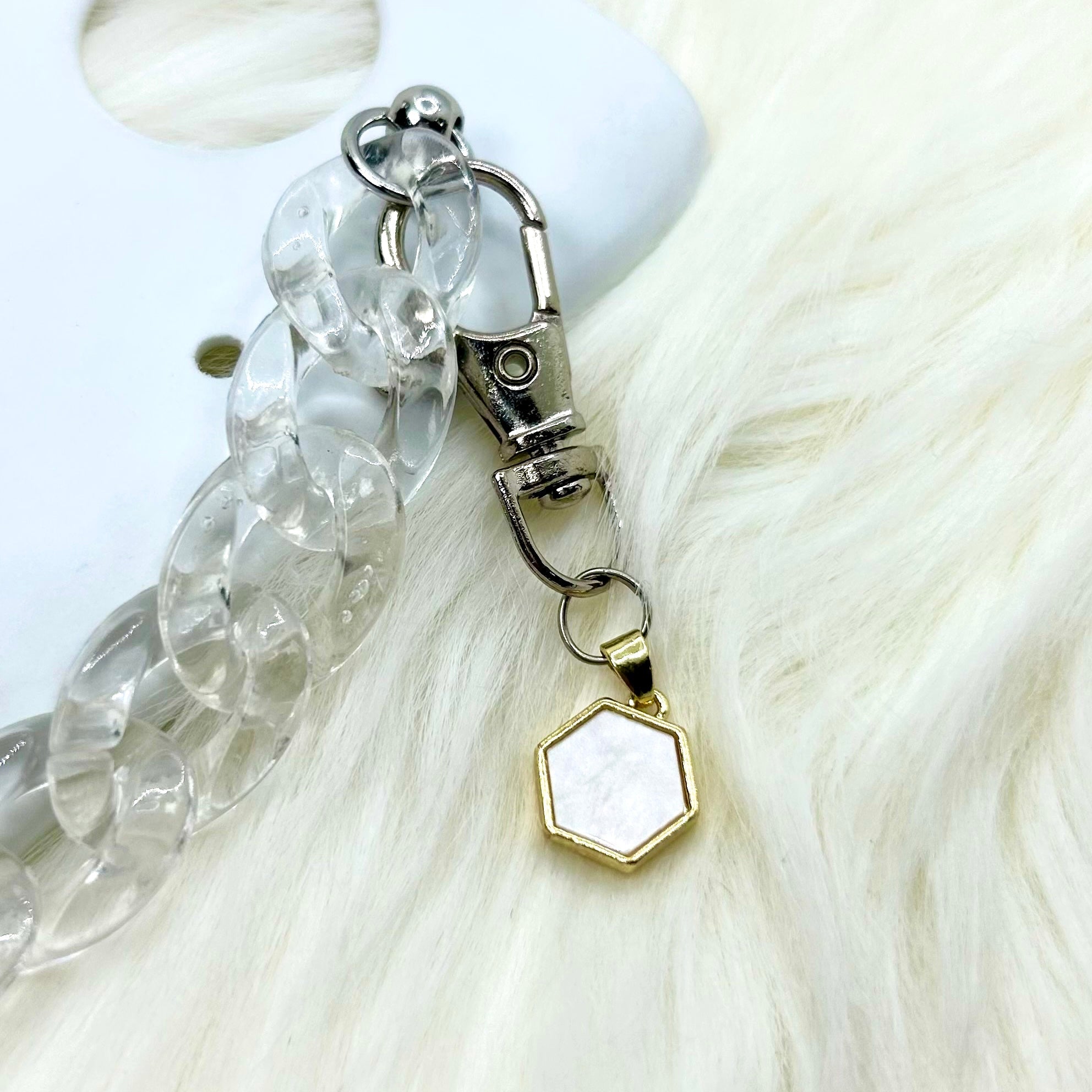 Casebasket HexaGlow Phone Charm