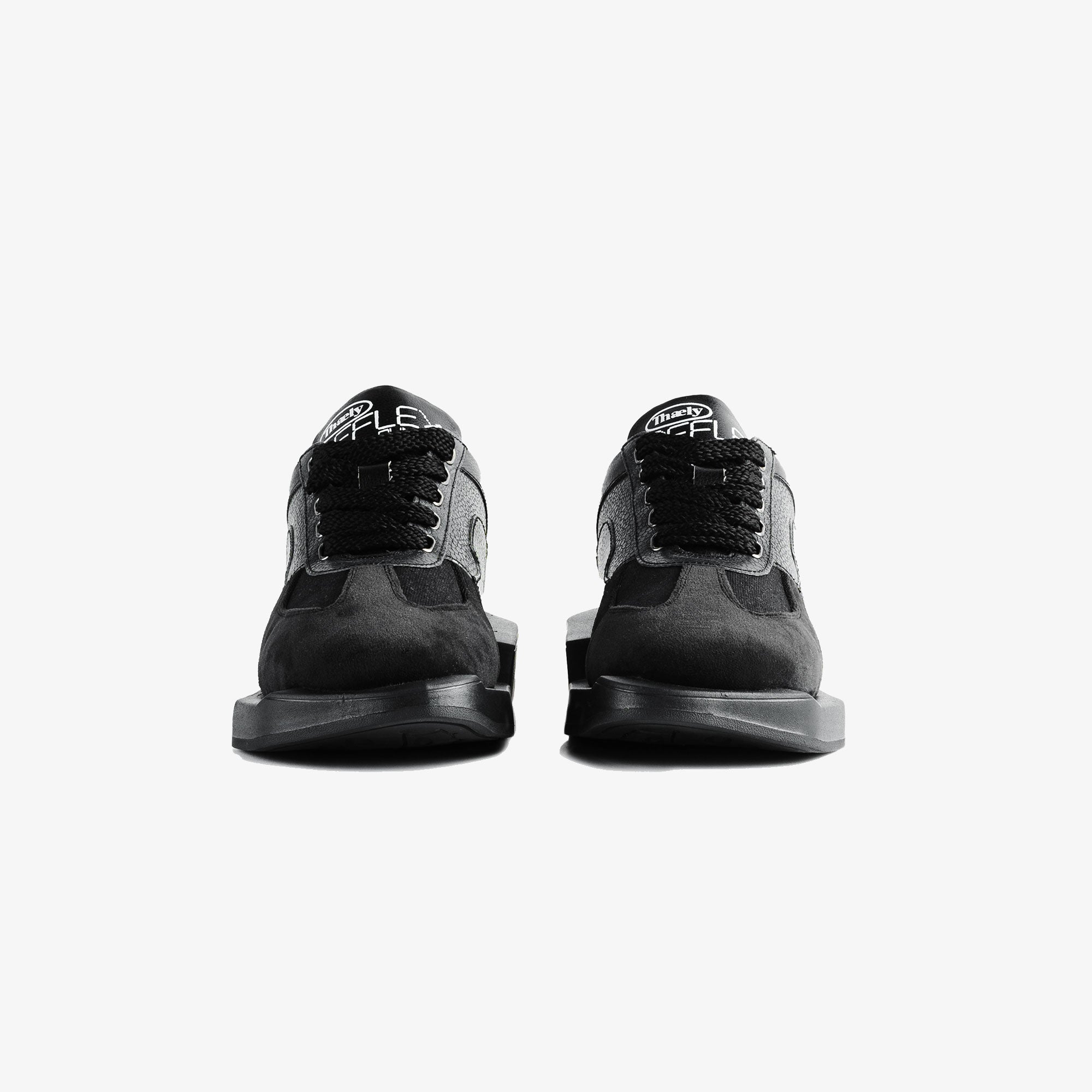 Thaely | REFLEX RUNNER { BLACK VULTURE - view 3