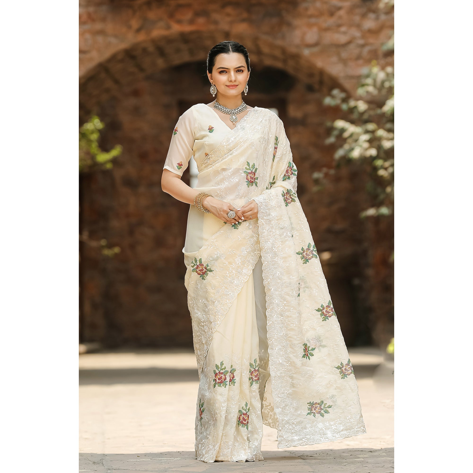TASARIKA COUTURE Ankita Cream Chiffon Handwork Saree