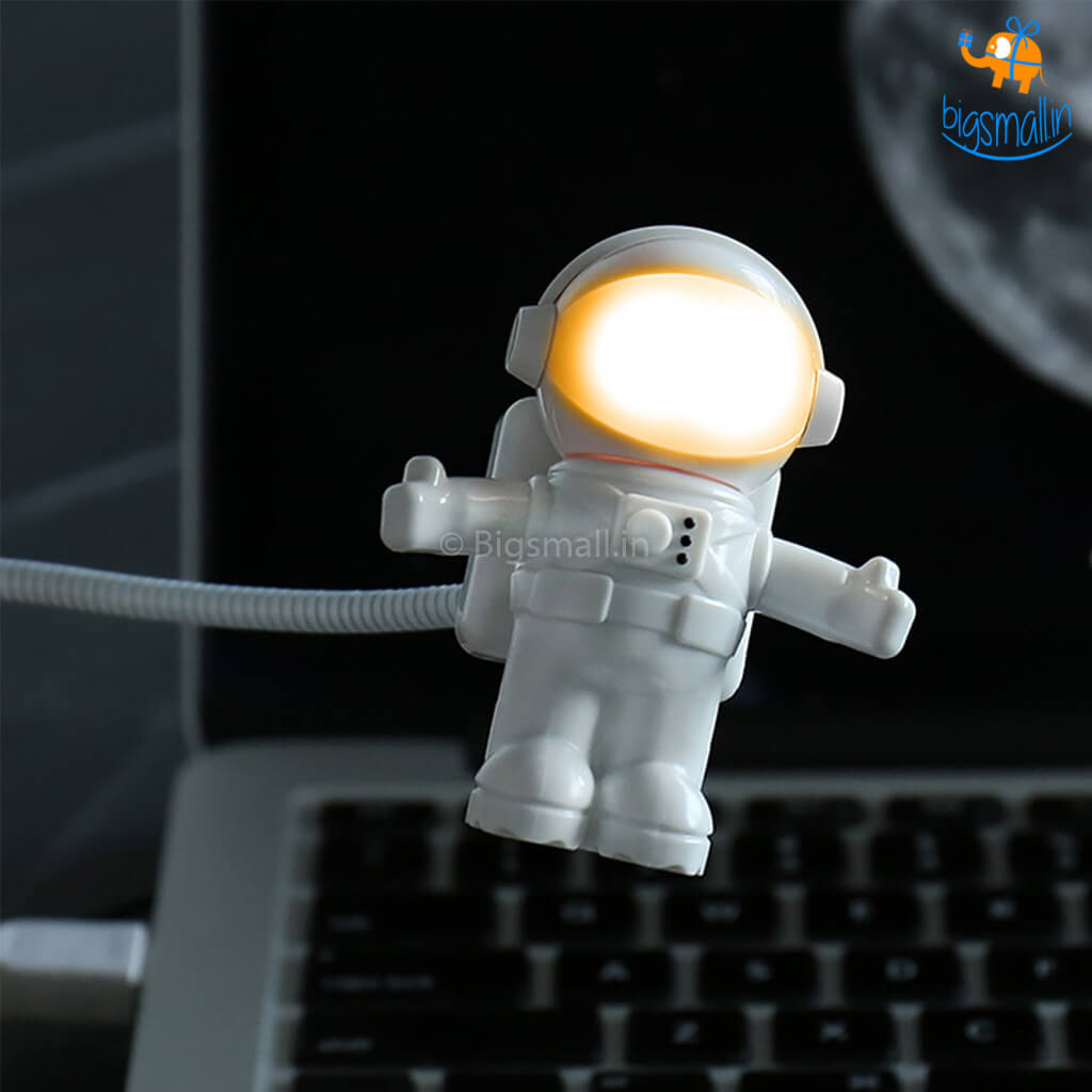 Porffitto Astronaut USB Night Light - view 3