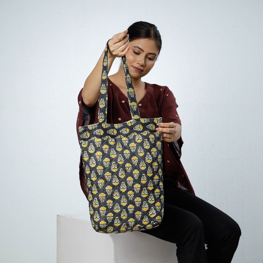 CHUTNEY CRAFT STUDIO Black - Handcrafted Quilted Sanganeri Block Printed Shoulder Bag - view 2
