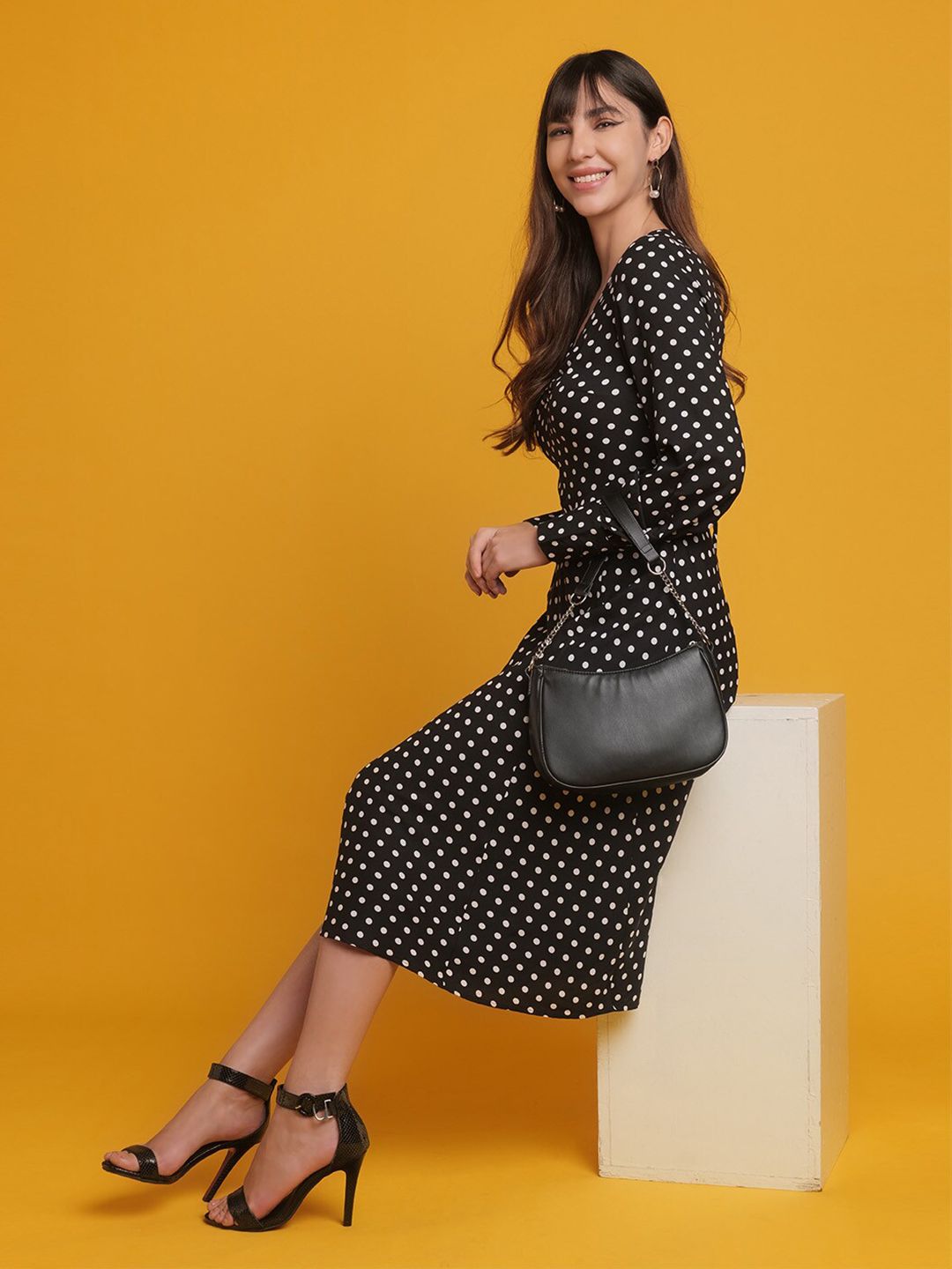 Freehand By The Indian Garage Co Women V Neck Polka Dot Dress - view 2