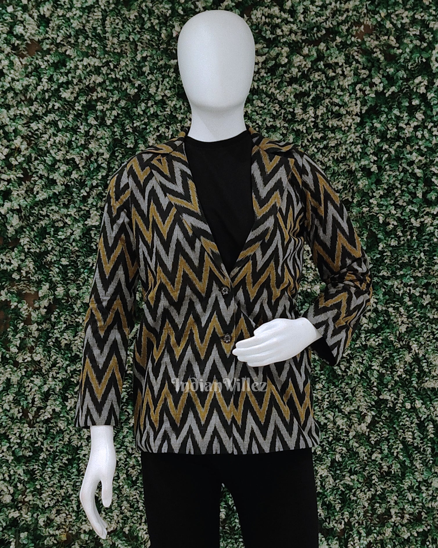 IndianVillèz Black Zig-Zag Odisha Ikat Women's Designer Blazer