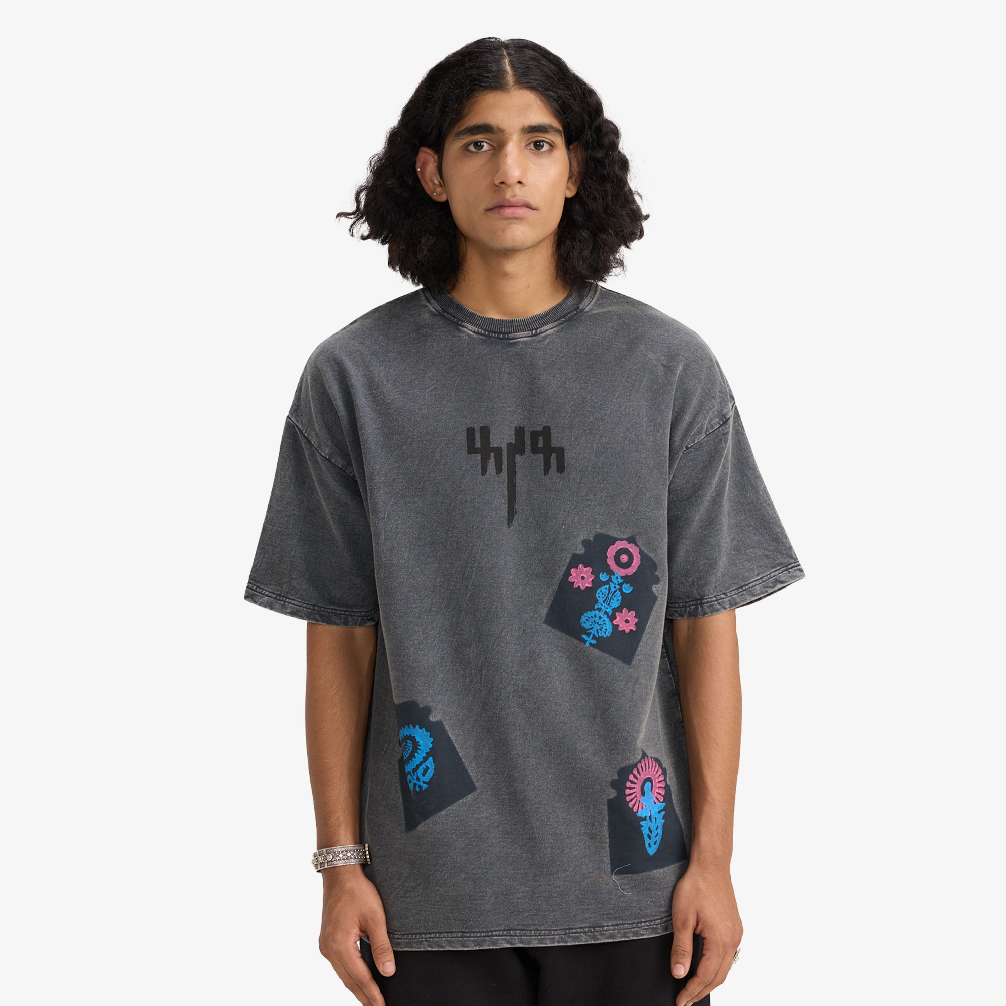 F A R A K | Jarokha Block Print T-shirt { Grey/grey