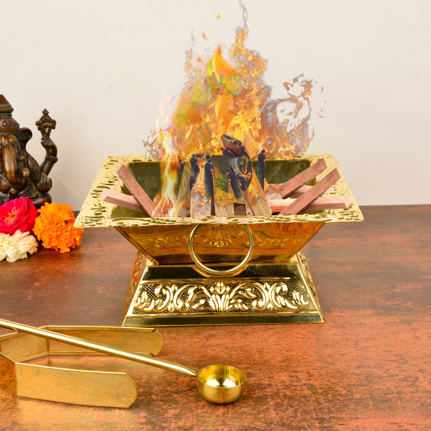 STYLEMYWAY Premium Brass Hawan Kund Set (Havan Kund , Stand , Suchi Spoon , Tong / Chimta ; L x B x H – 23 x 23 x 11 cm ; 520 gm) - view 2