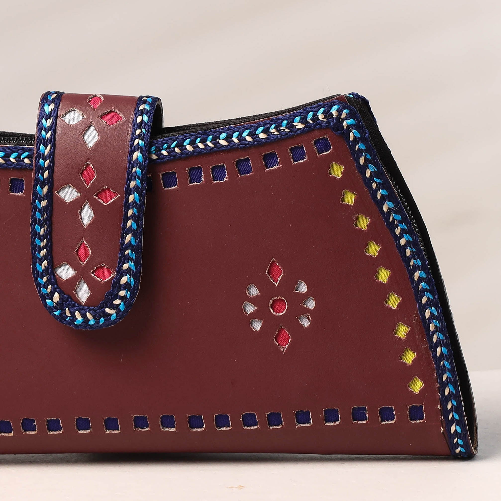 KACHCHH JI CHHAAP Brown - Handcrafted Kutch Leather Clutch / Wallet - view 2