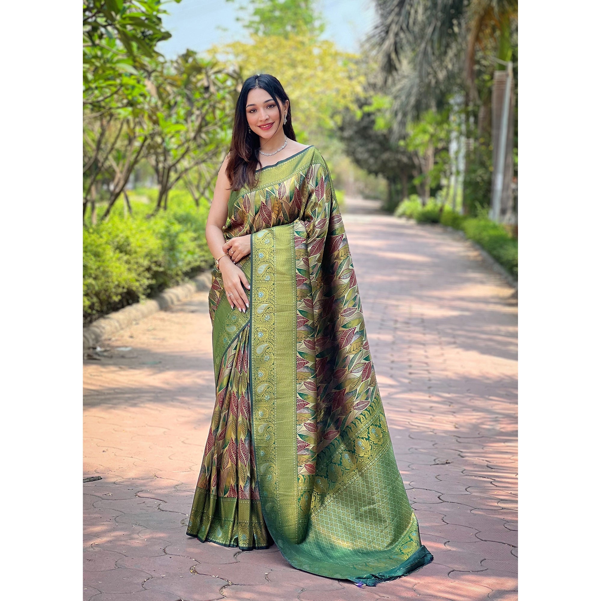 TASARIKA COUTURE Anushka green Kanchipattu Handwork Silk Saree