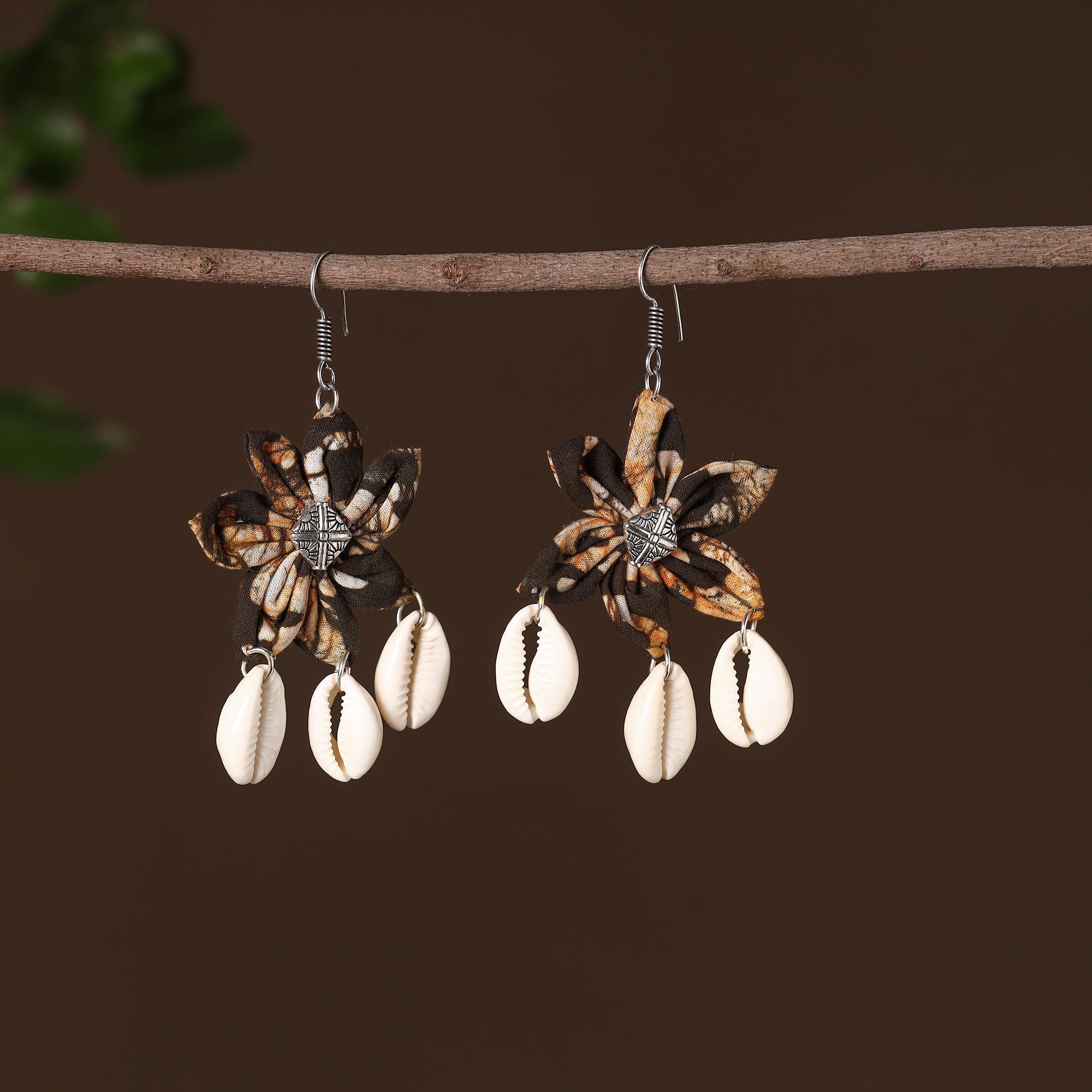 JALPARI Sabiha Fabart Phool Kali Shell Earrings
