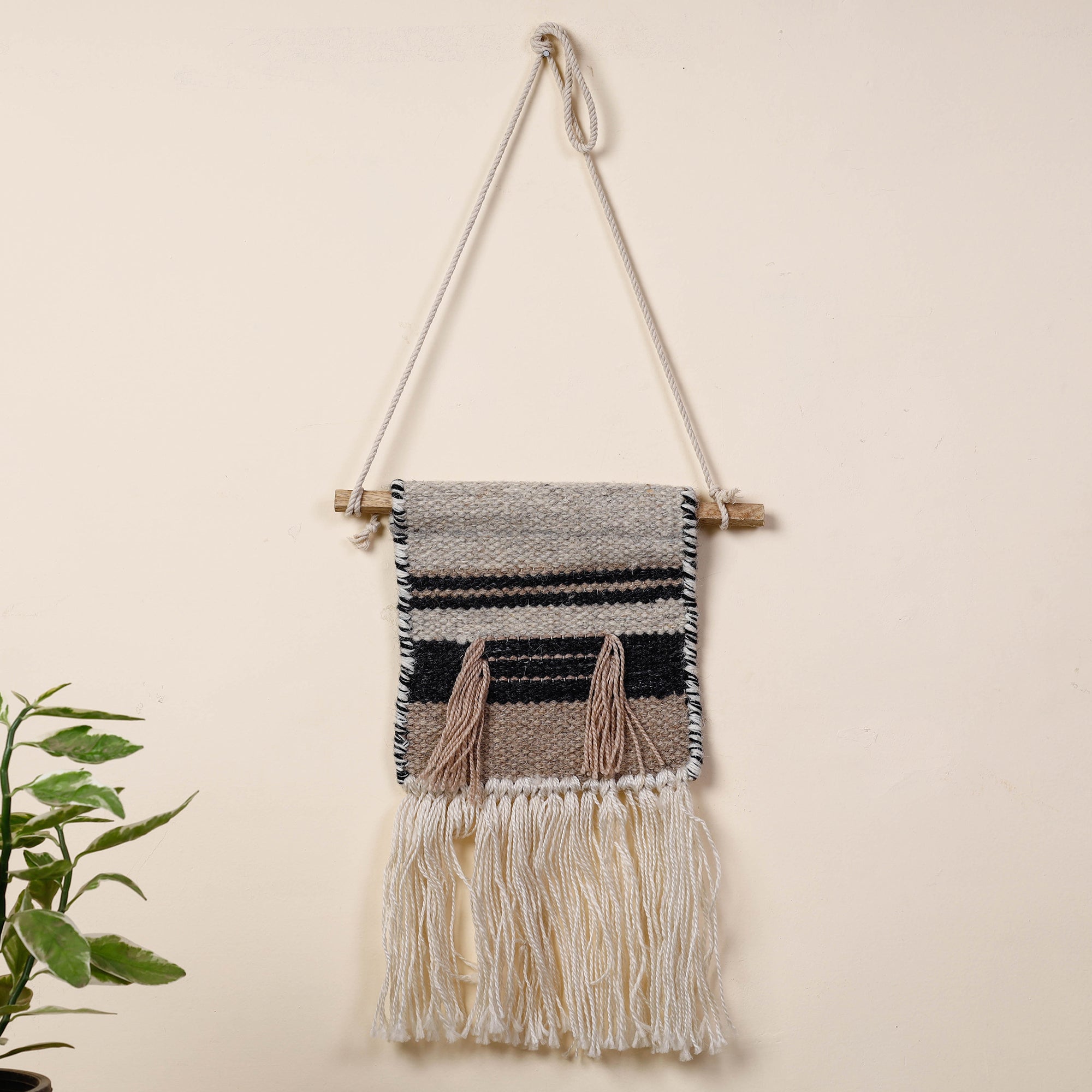 ITOKRI CRAFTS INITIATIVE Bhadohi Handwoven Wool Geometric Fringed Wall Hanging