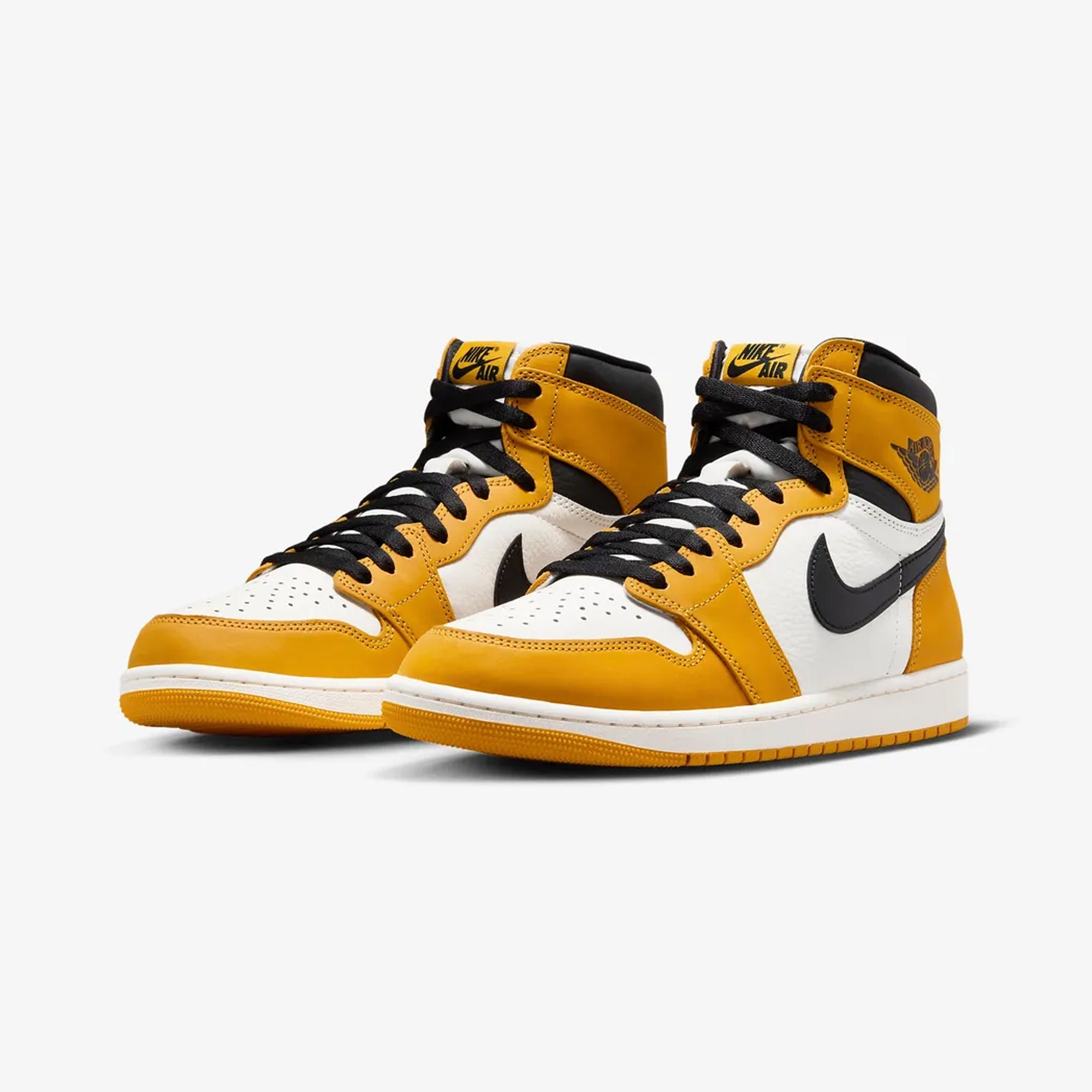 Jordan | AIR JORDAN 1 RETRO HIGH OG { YELLOW OCHRE/BLACK-SAIL