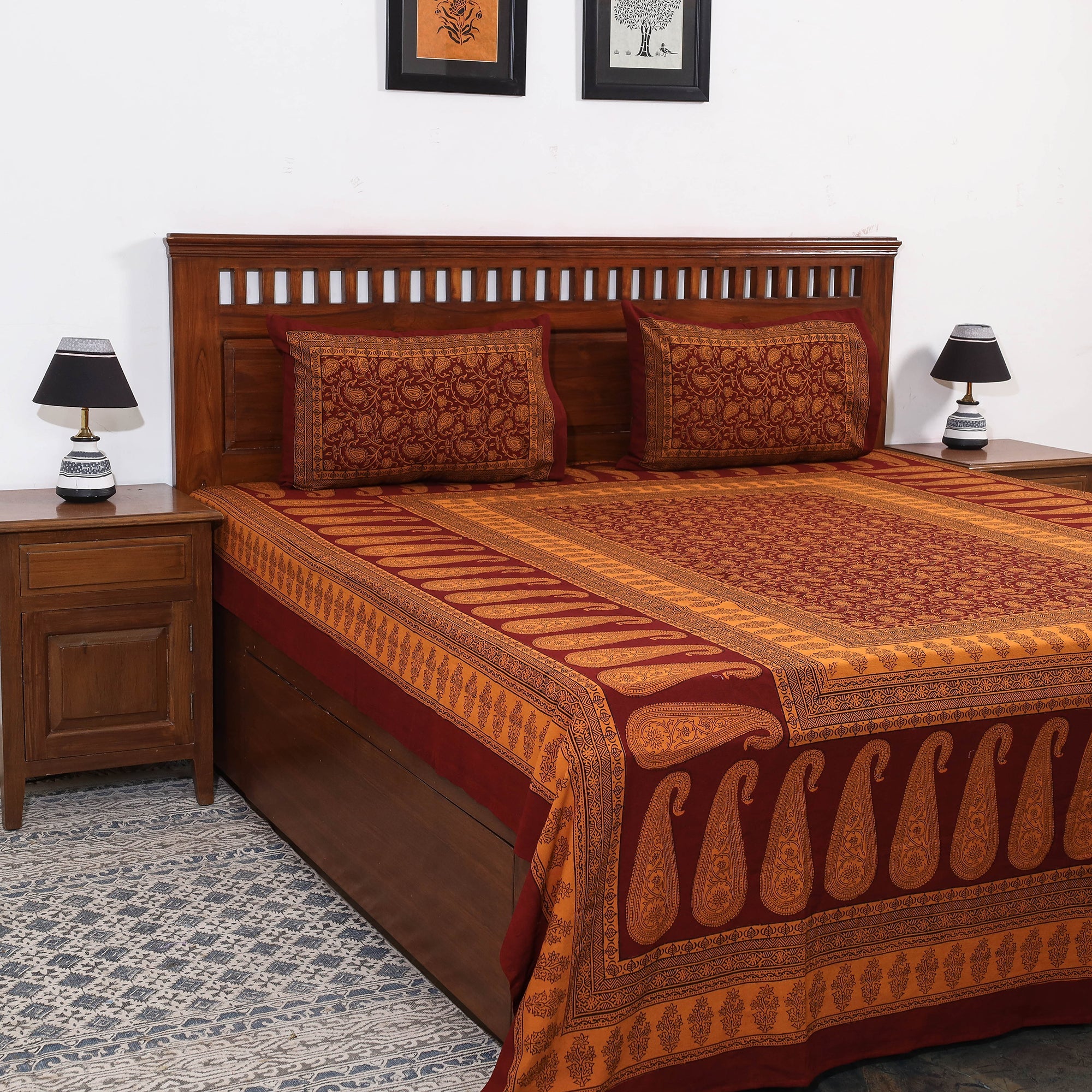 BAGH PRINTS BY ANSHAR FARUKH KHATRI Bagh Block Printed Cotton Double Bed Cover with Pillow Covers (112 x 92 in)