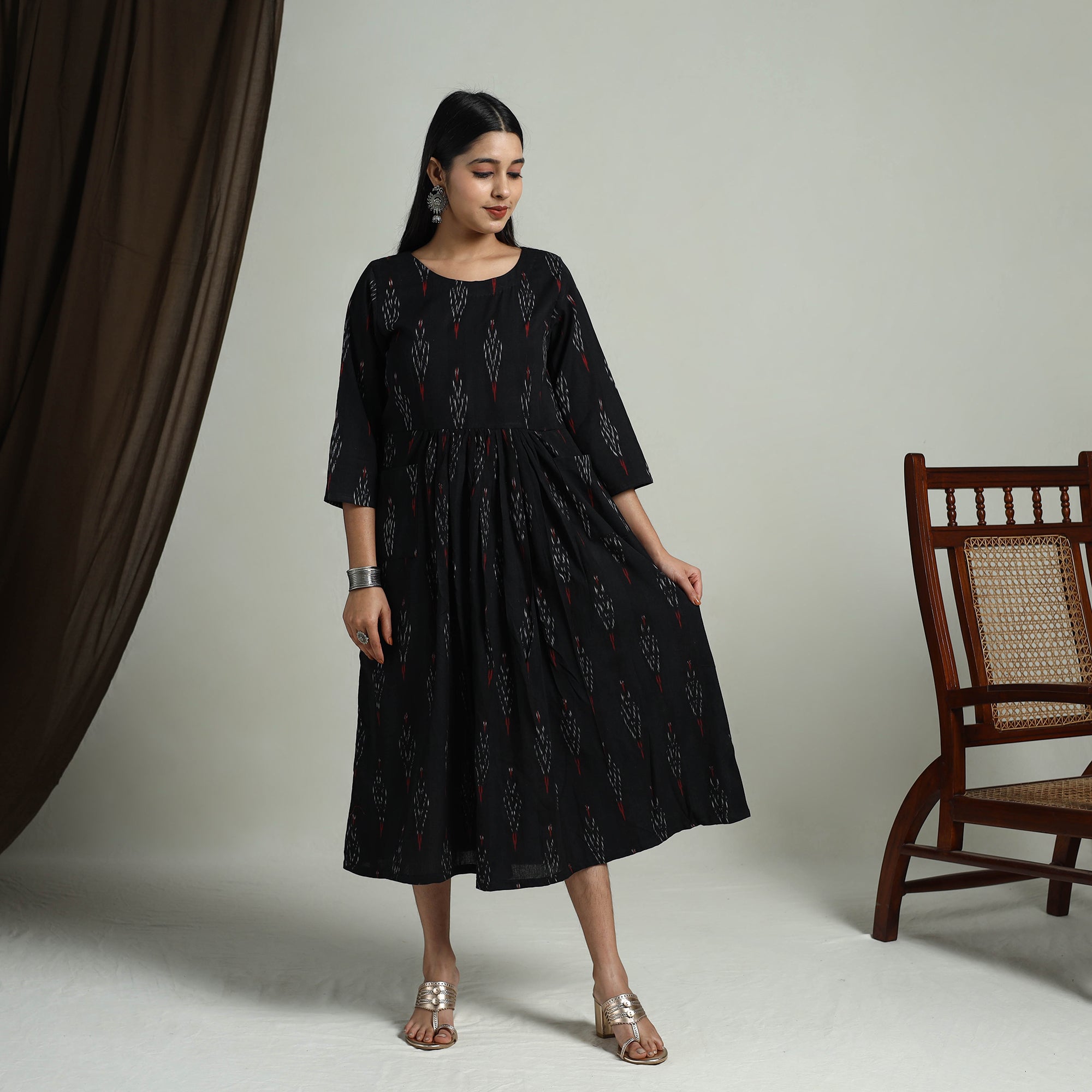 ITOKRI CASUALS Black - Flared Cotton Pochampally Ikat Dress 01 - view 2
