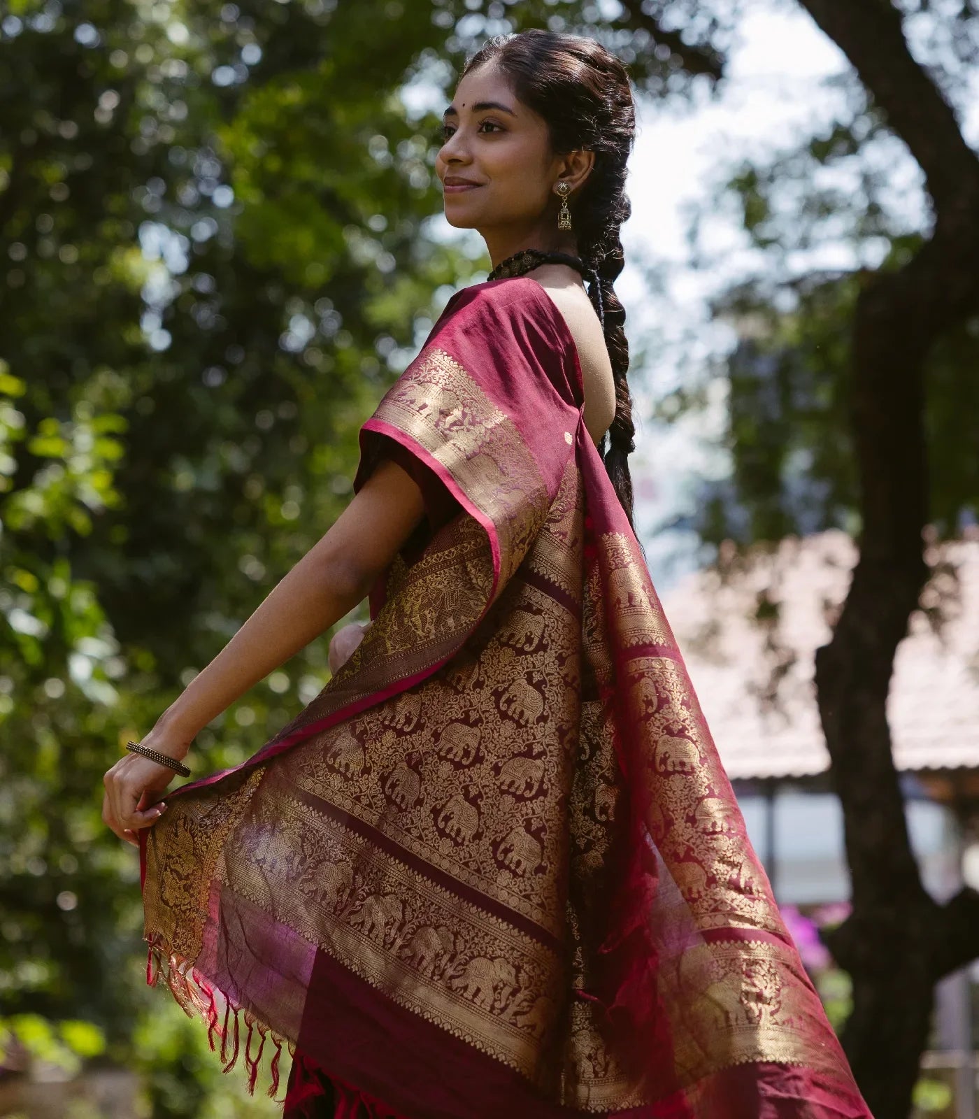 RmKV Crimson Handloom Kanchi Cotton Saree With Elephants, House and Lady Motifs in Border - view 2