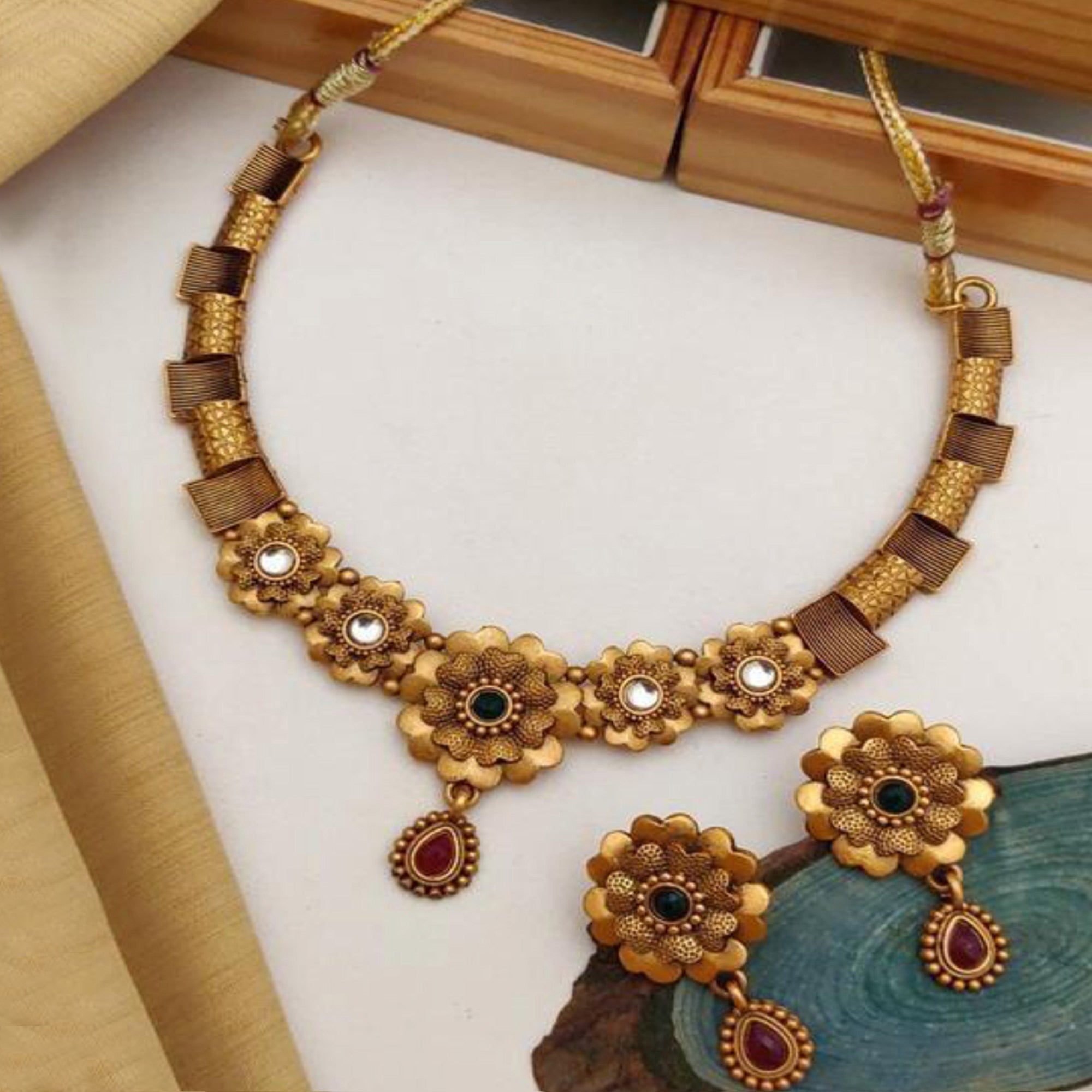 Peachmode Gold Plated Alloy Necklace Set