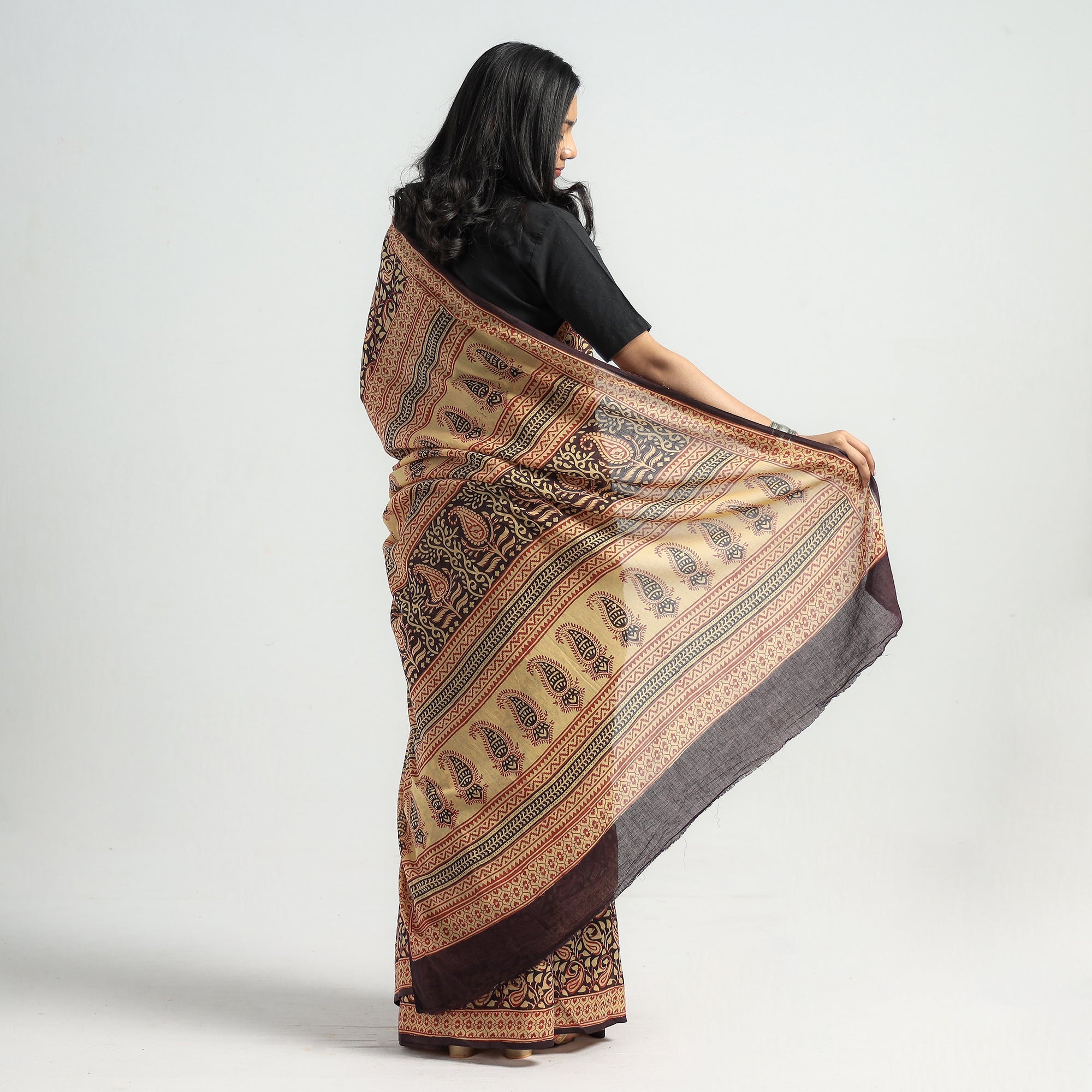 BAGH PRINTS BY YAKOOB KHATRI Brown - Bagh Hand Block Printed Cotton Saree - view 7