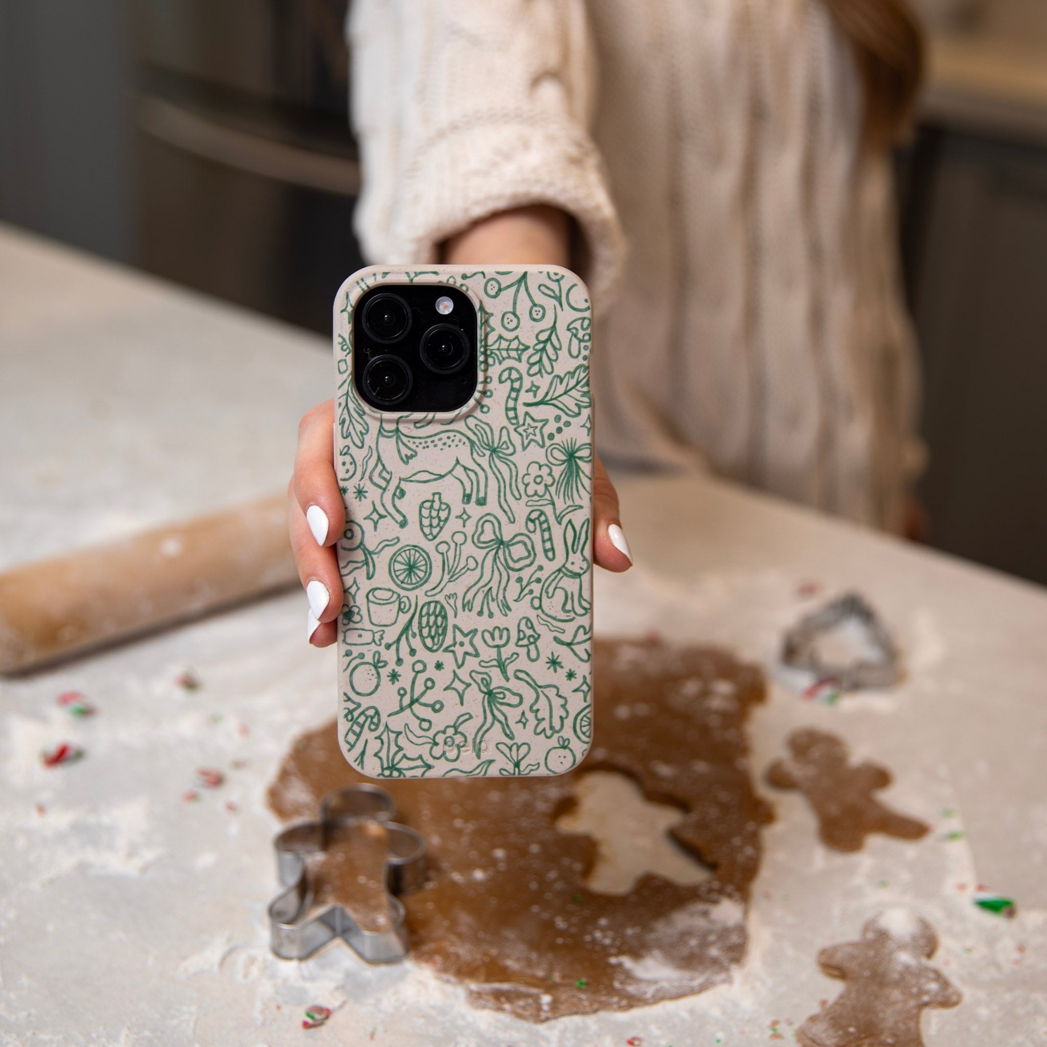 BlackTree London Fog Cozy Woodland iPhone 12/ iPhone 12 Pro Case - view 3
