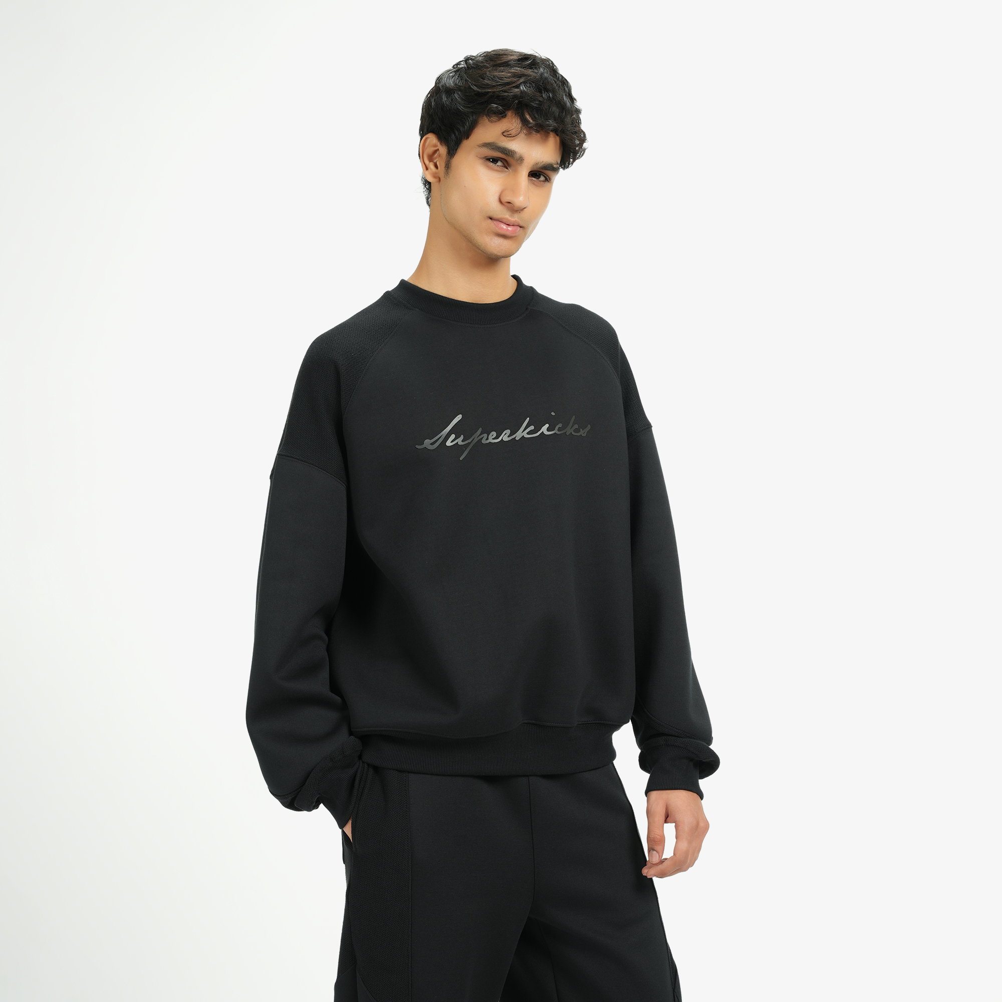 Superkicks | SIGNATURE SWEATSHIRT { MIDNIGHT BLACK - view 4