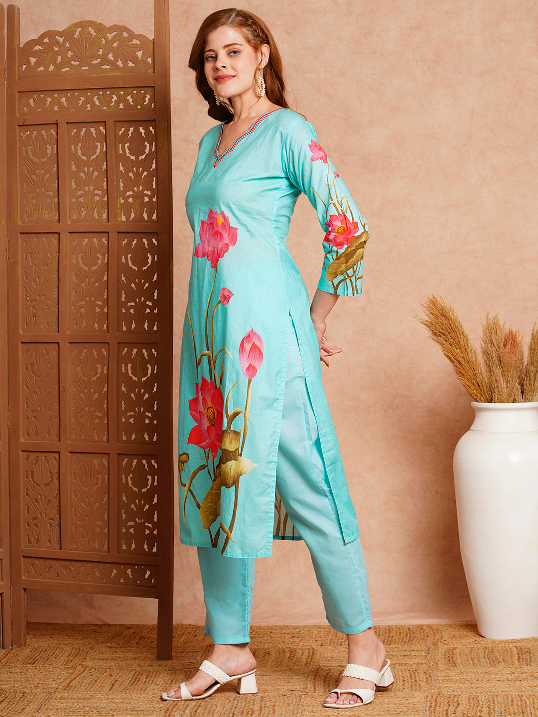 FASHOR Floral Printed Straight Fit Kurta with Pant - Blue - view 4
