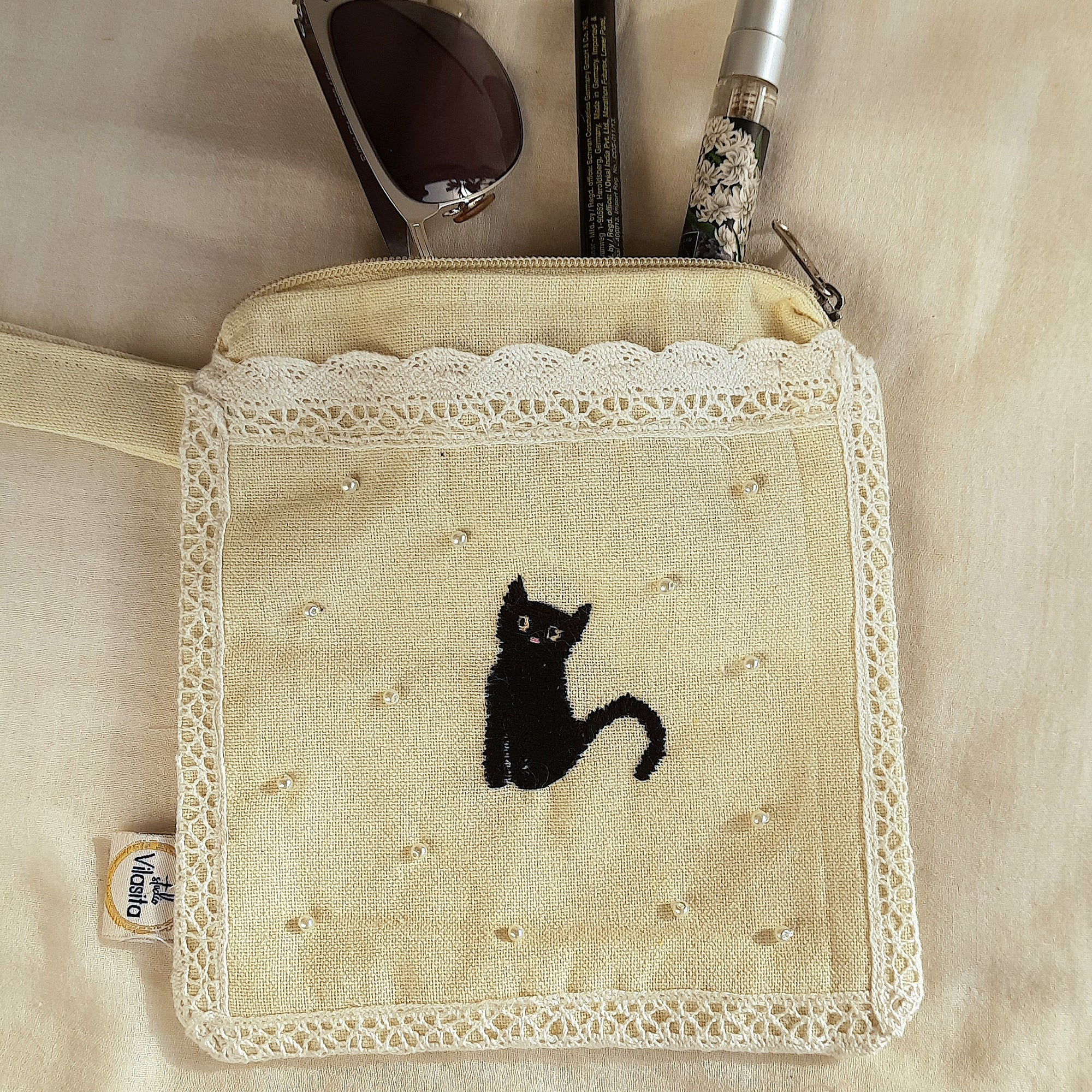 Black kitty snow – STUDIO VILASITA Black Kitty & Snow Hand Embroidered Utility Pouch